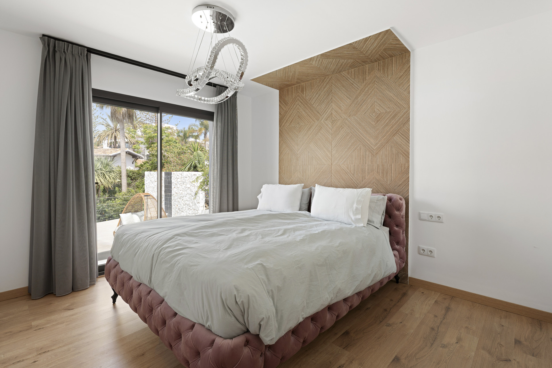  Image of Villa - 4 Bedrooms - 3 Bathrooms for sale in Malaga-Marbella-Spain, Image 9