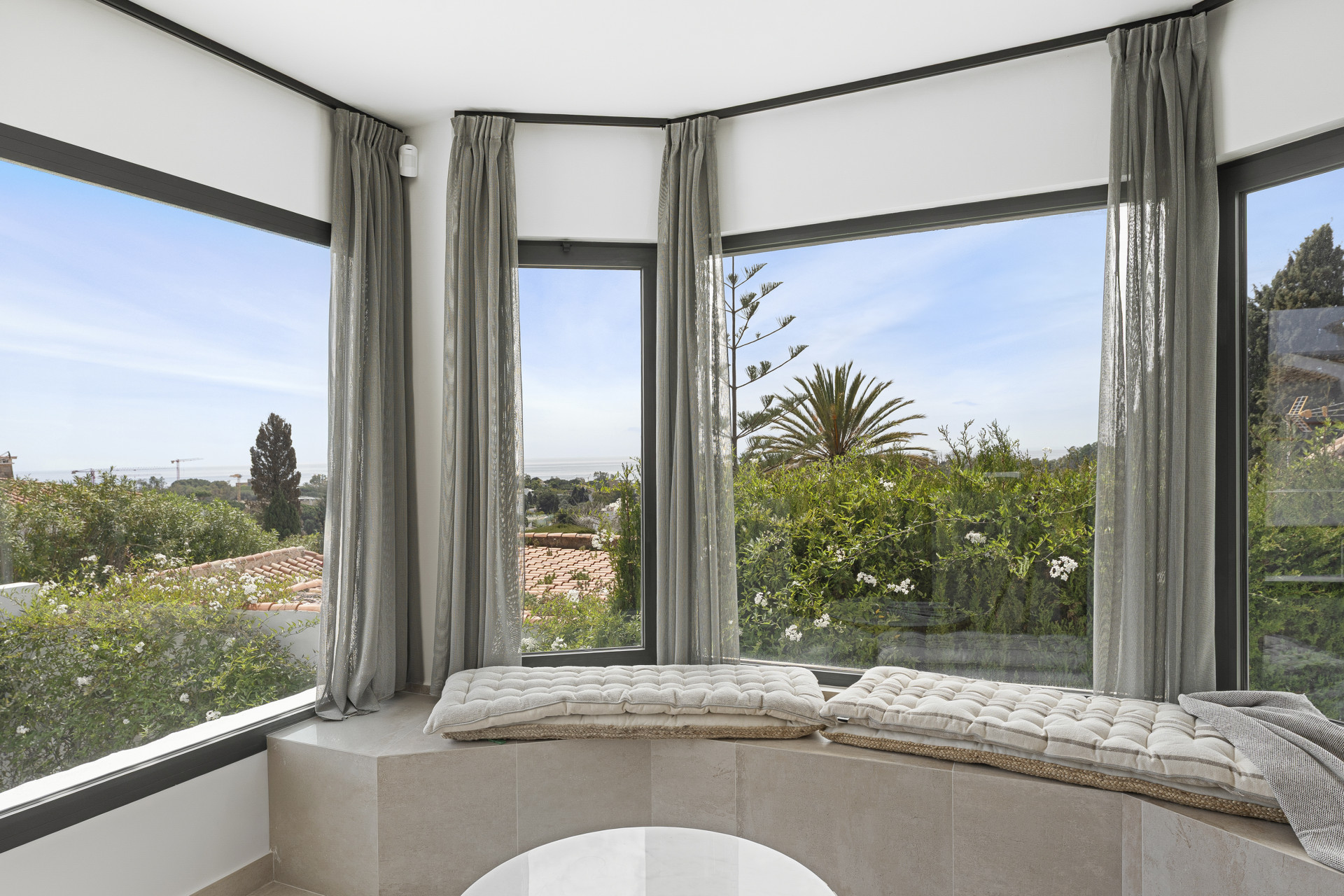  Image of Villa - 4 Bedrooms - 3 Bathrooms for sale in Malaga-Marbella-Spain, Image 19