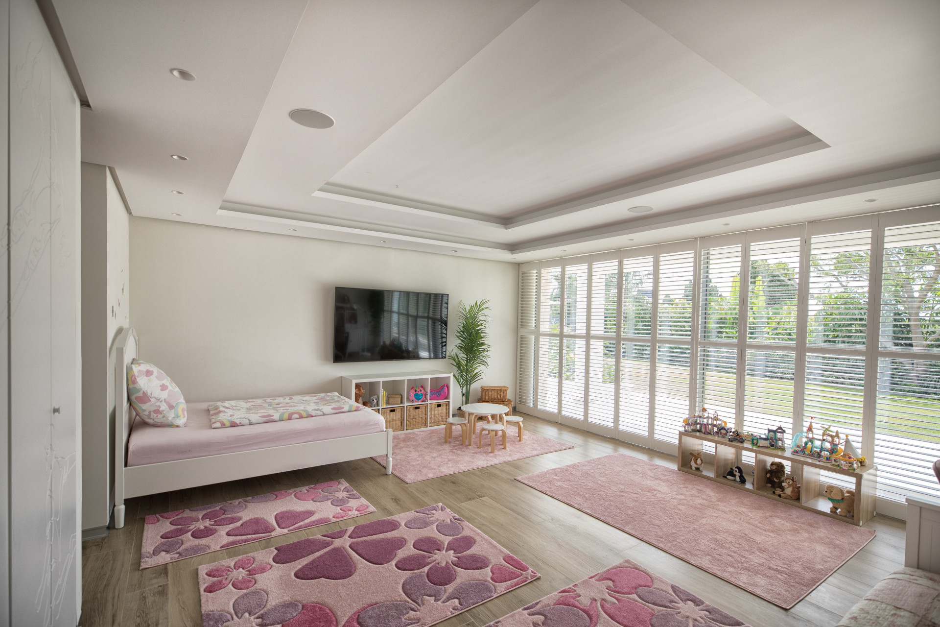  Image of Villa - 7 Bedrooms - 5 Bathrooms for rent in Malaga-Estepona-Spain, Image 14