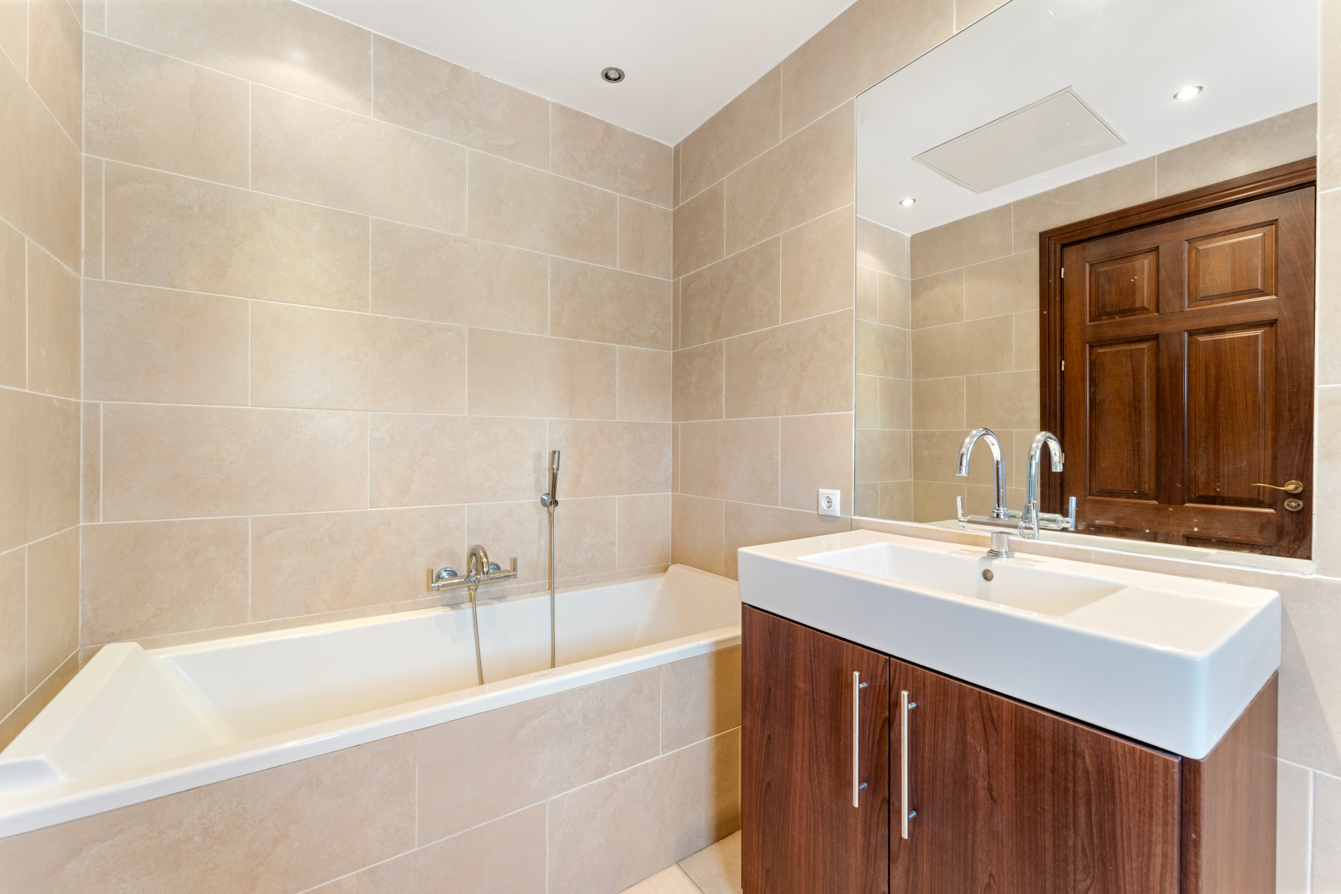  Image of Villa - 5 Bedrooms - 5 Bathrooms for sale in Malaga-Estepona-Spain, Image 25