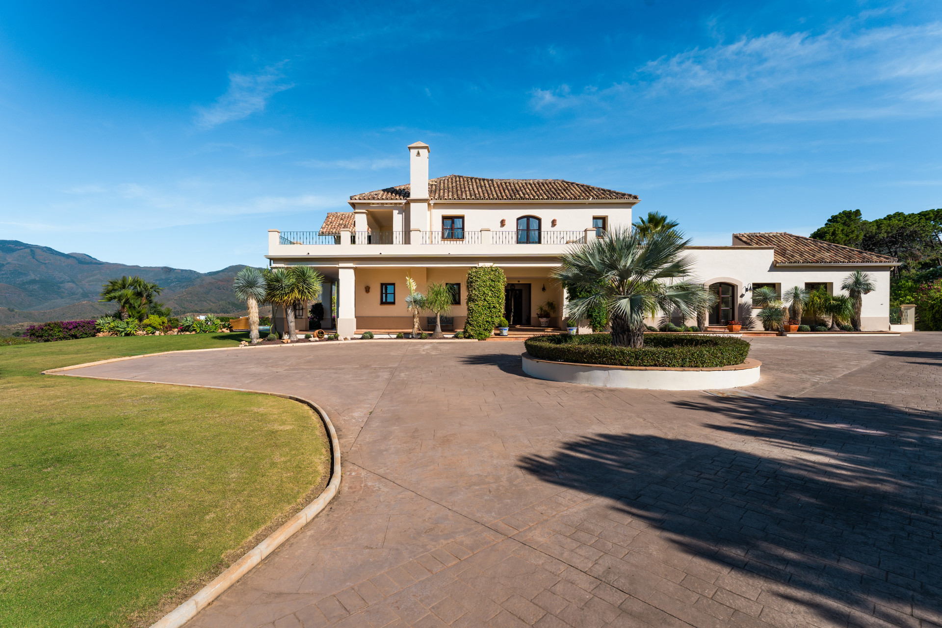  Image of Villa - 5 Bedrooms - 5 Bathrooms for sale in Malaga-Estepona-Spain, Image 57