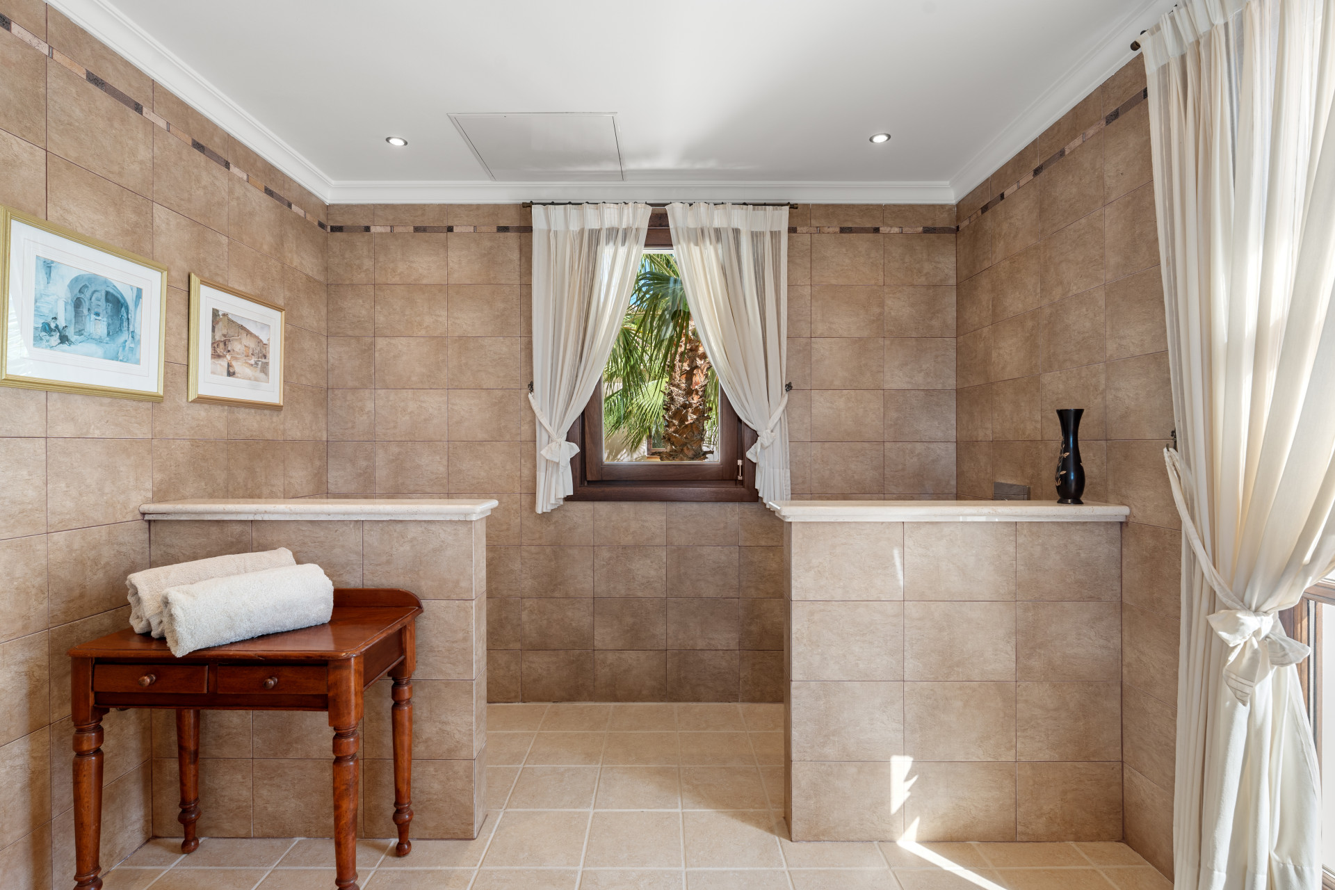  Image of Villa - 5 Bedrooms - 5 Bathrooms for sale in Malaga-Estepona-Spain, Image 32