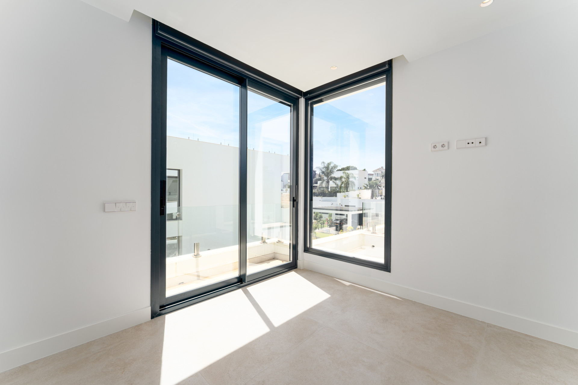  Image of Villa - 5 Bedrooms - 5 Bathrooms for sale in Malaga-Estepona-Spain, Image 23