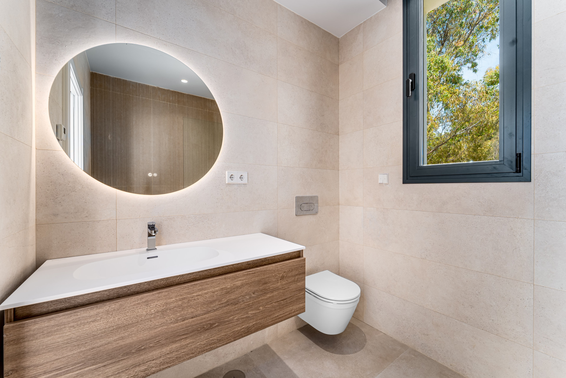  Image of Villa - 5 Bedrooms - 5 Bathrooms for sale in Malaga-Estepona-Spain, Image 16