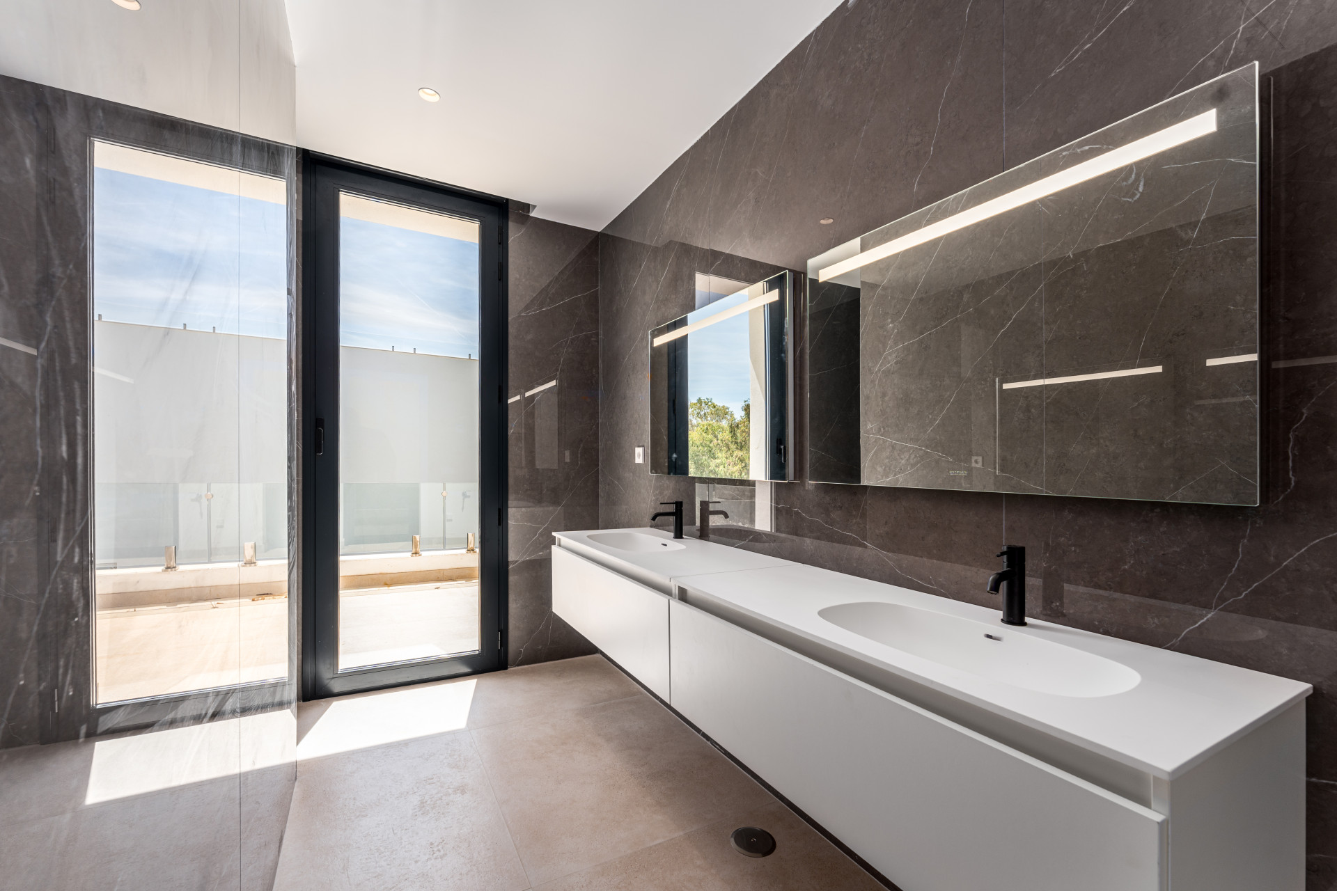  Image of Villa - 5 Bedrooms - 5 Bathrooms for sale in Malaga-Estepona-Spain, Image 12
