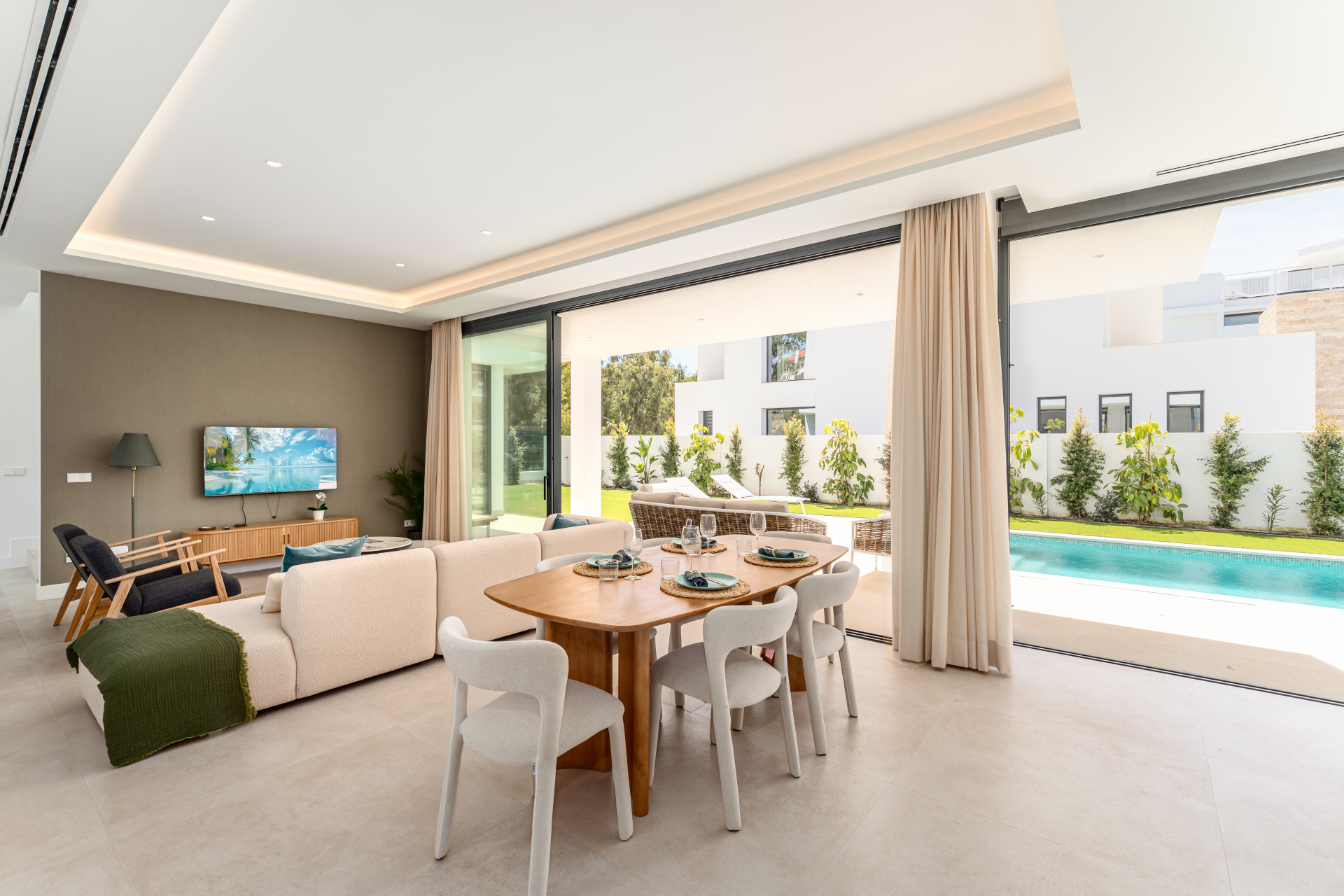 Image of Villa - 5 Bedrooms - 5 Bathrooms for Sale in Malaga-Estepona-Spain, Image 3