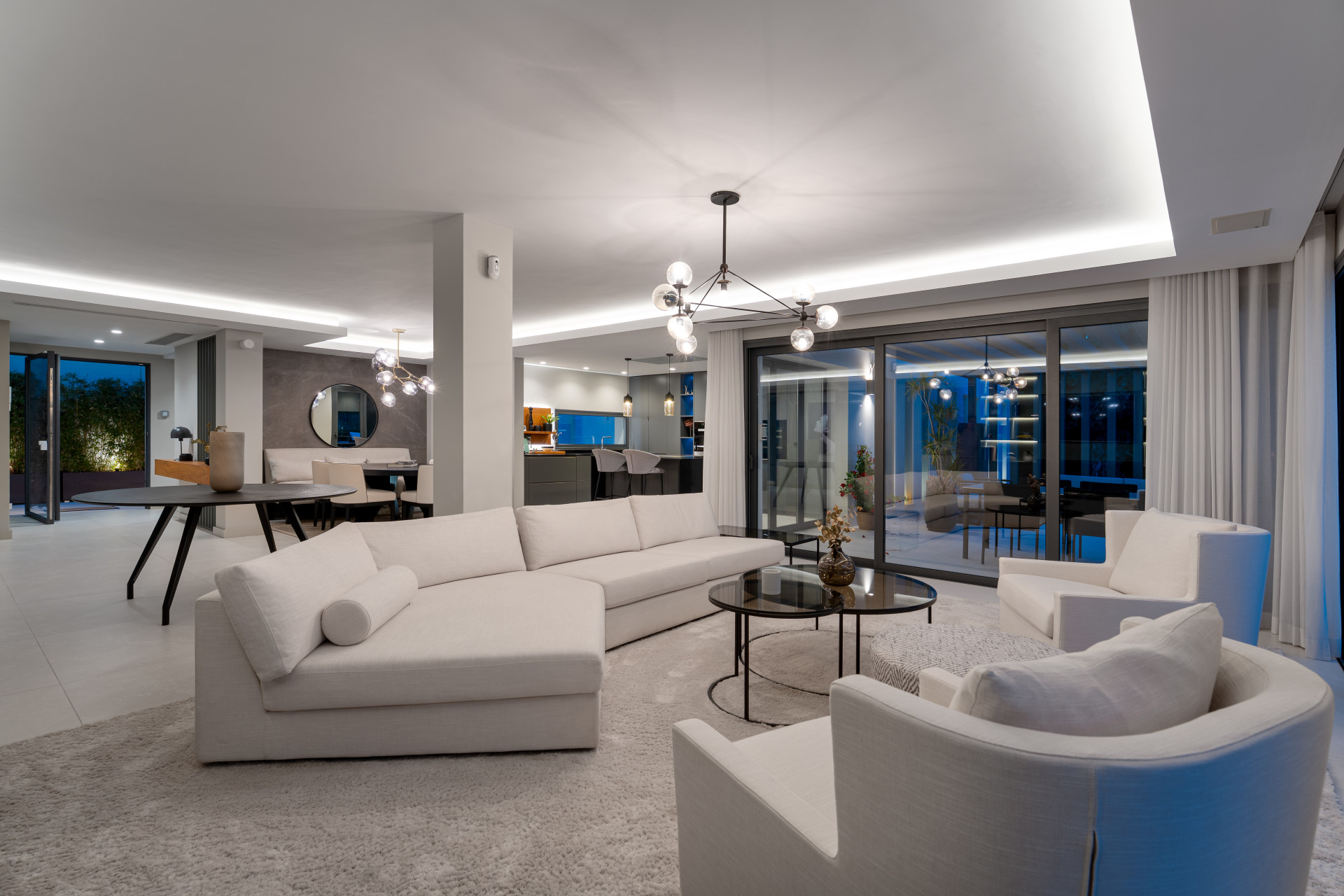  Image of Villa - 4 Bedrooms - 4 Bathrooms for sale in Malaga-Marbella-Spain, Image 6