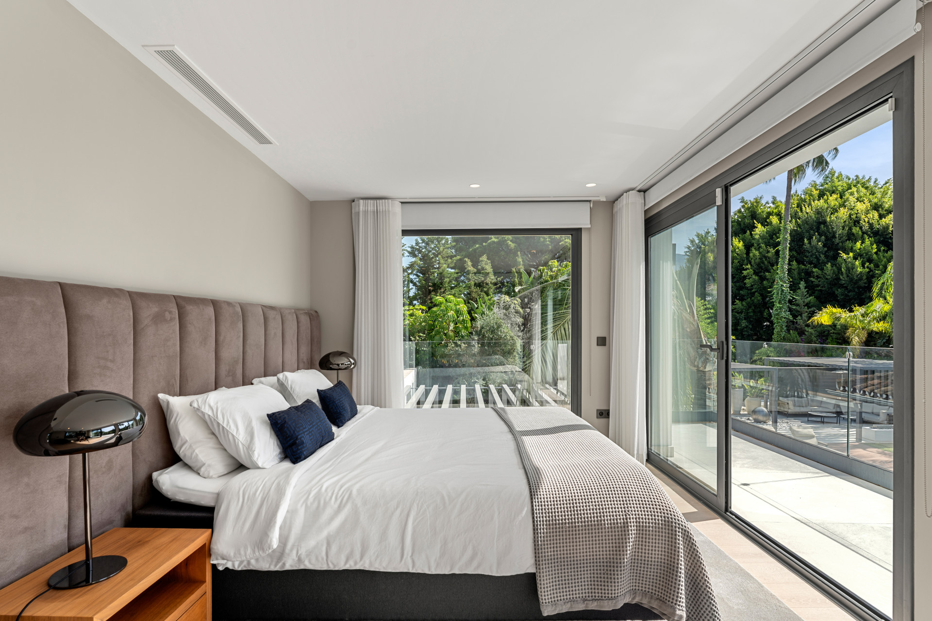  Image of Villa - 4 Bedrooms - 4 Bathrooms for sale in Malaga-Marbella-Spain, Image 22