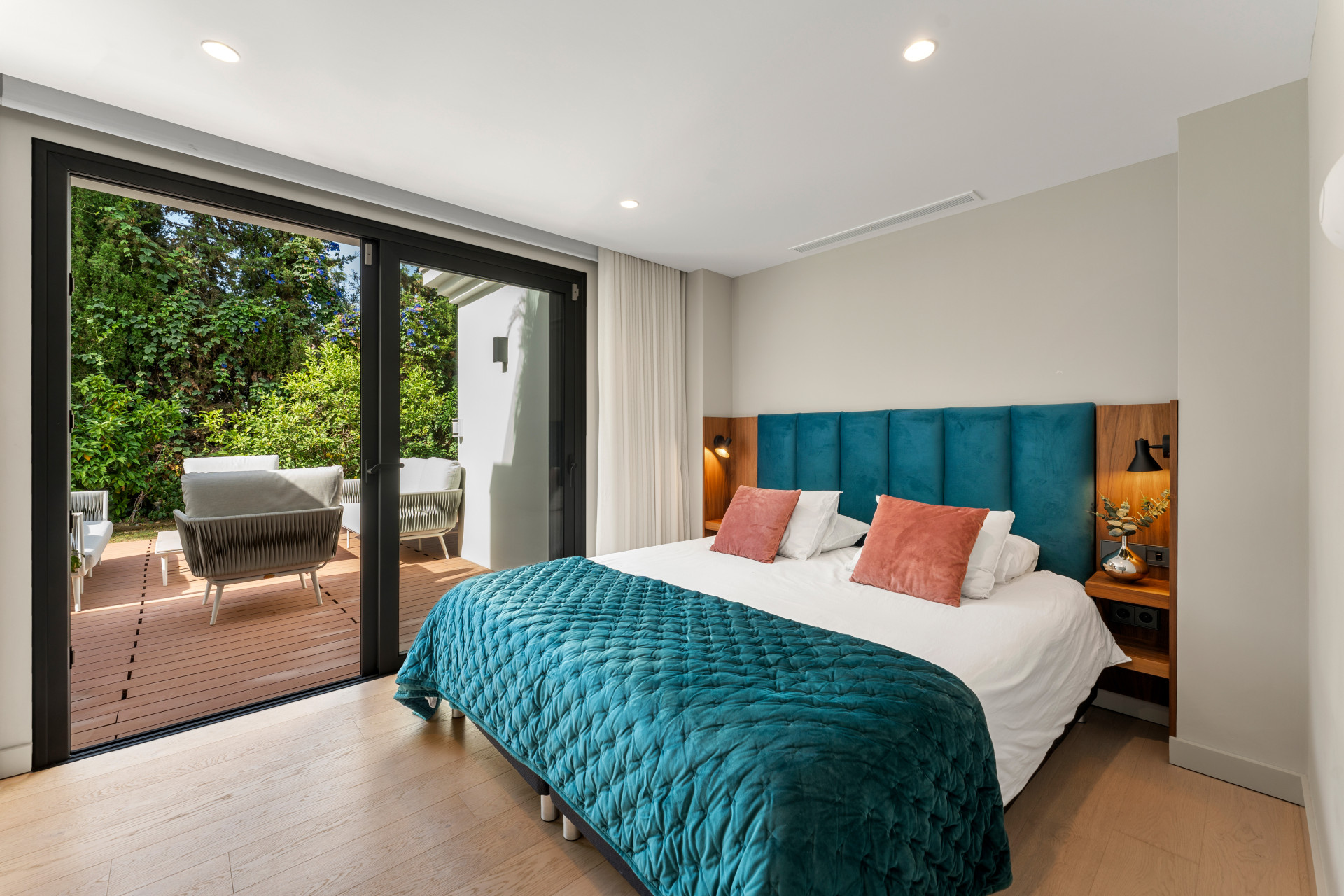  Image of Villa - 4 Bedrooms - 4 Bathrooms for sale in Malaga-Marbella-Spain, Image 26