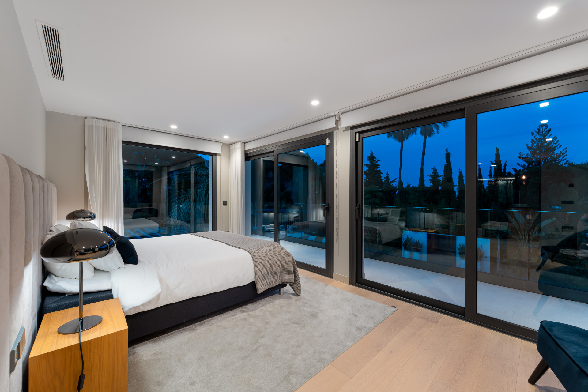  Image of Villa - 4 Bedrooms - 4 Bathrooms for sale in Malaga-Marbella-Spain, Image 10