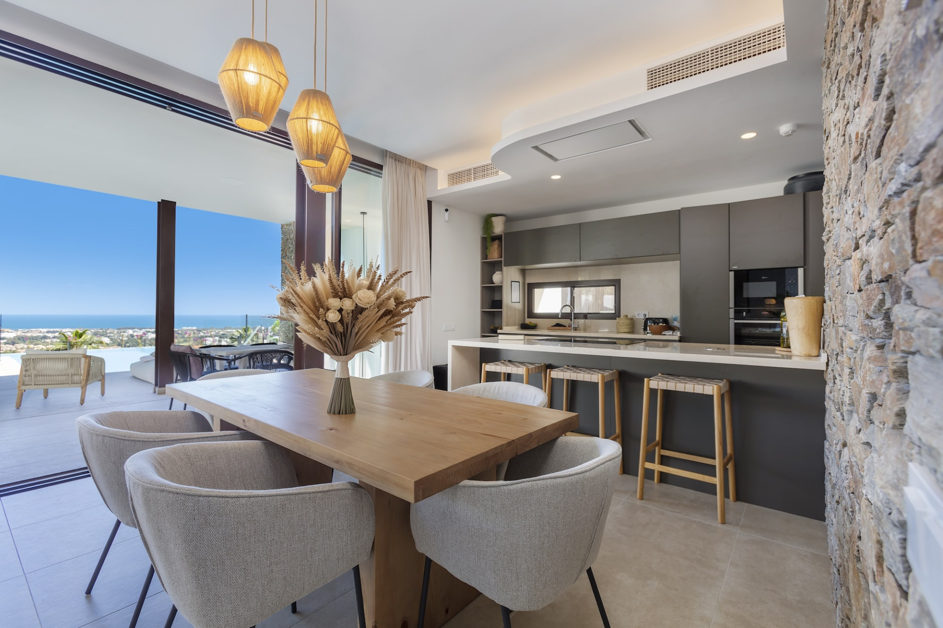 Image of Villa - 5 Bedrooms - 4 Bathrooms for Sale in Malaga-Benahavis-Spain, Image 4