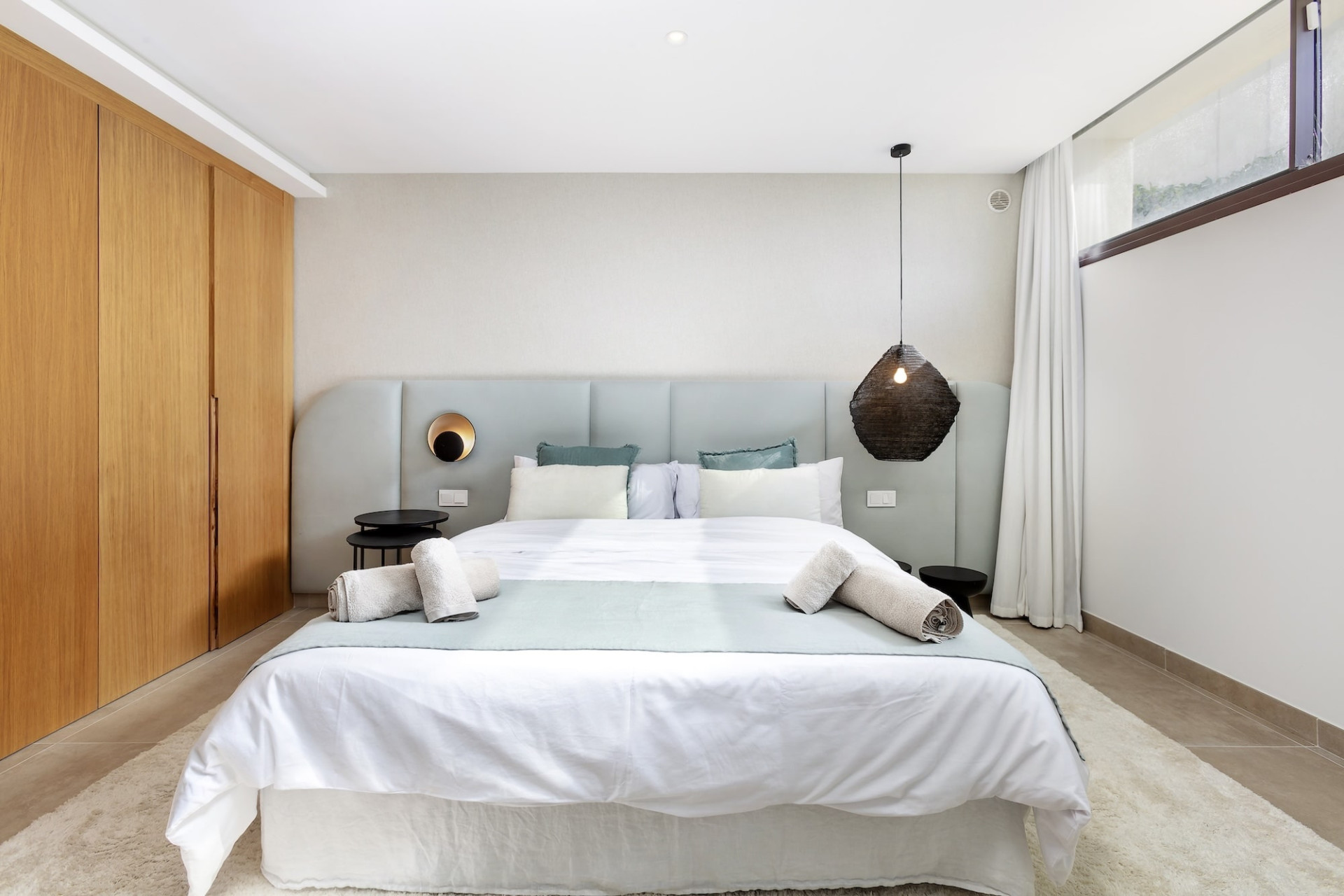  Image of Villa - 5 Bedrooms - 4 Bathrooms for sale in Malaga-Benahavis-Spain, Image 9