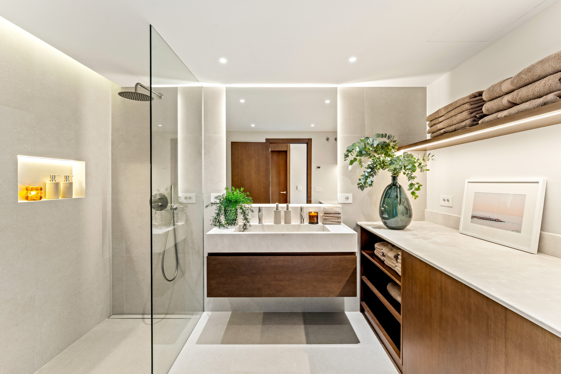  Image of Apartment - 3 Bedrooms - 2 Bathrooms for sale in Malaga-Marbella-Spain, Image 13