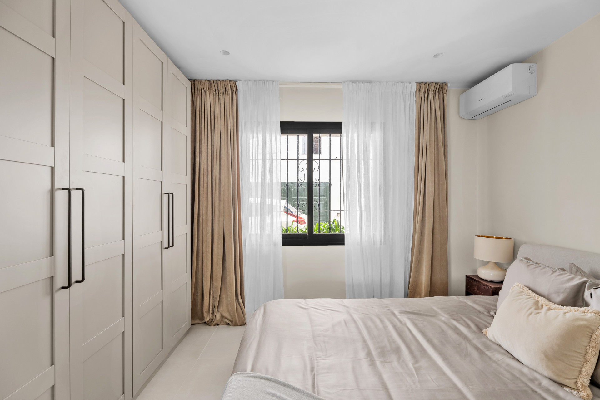  Image of Ground Floor Apartment - 3 Bedrooms - 2 Bathrooms for sale in Malaga-Benahavis-Spain, Image 10