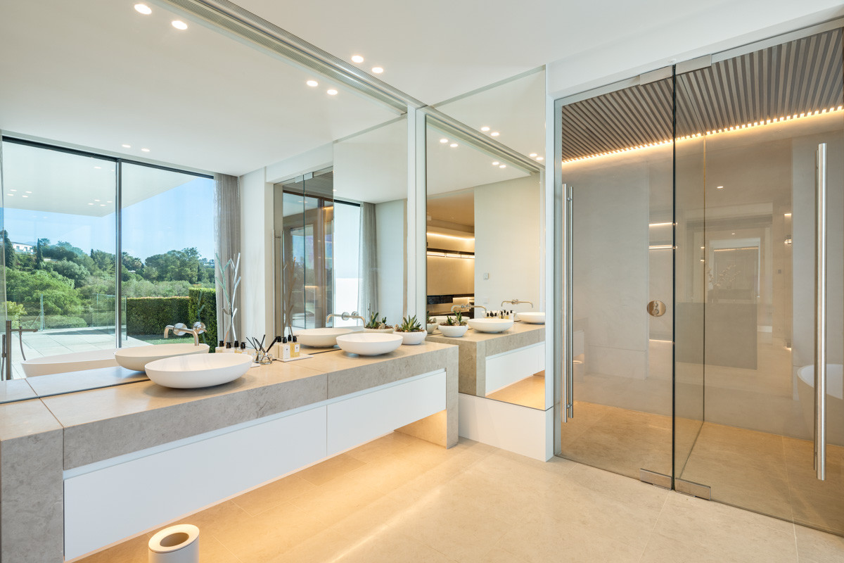  Image of Villa - 6 Bedrooms - 6 Bathrooms for sale in Malaga-Benahavis-Spain, Image 11