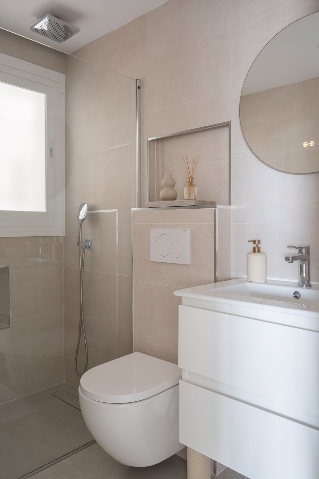  Image of Duplex - 3 Bedrooms - 2 Bathrooms for sale in Malaga-Benahavis-Spain, Image 28