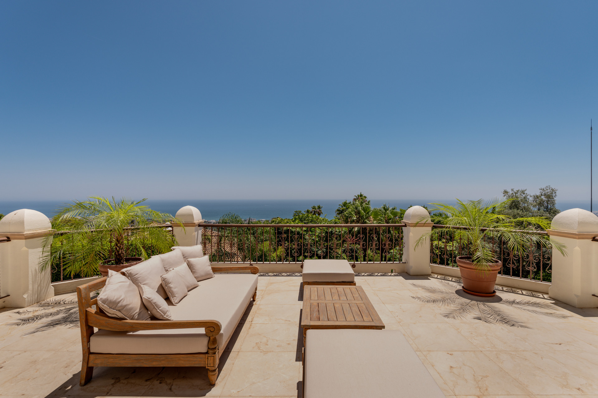  Image of Villa - 6 Bedrooms - 6 Bathrooms for sale in Malaga-Marbella-Spain, Image 11