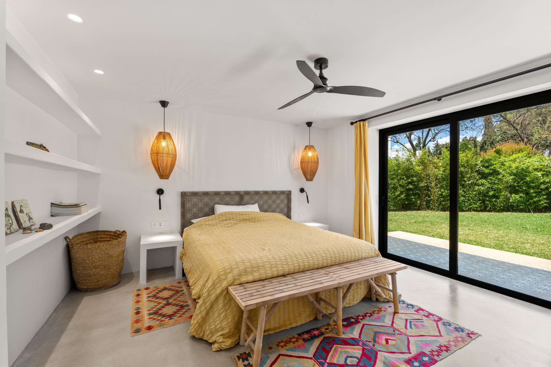  Image of Villa - 7 Bedrooms - 7 Bathrooms for sale in Malaga-San Pedro de Alcantara-Spain, Image 8