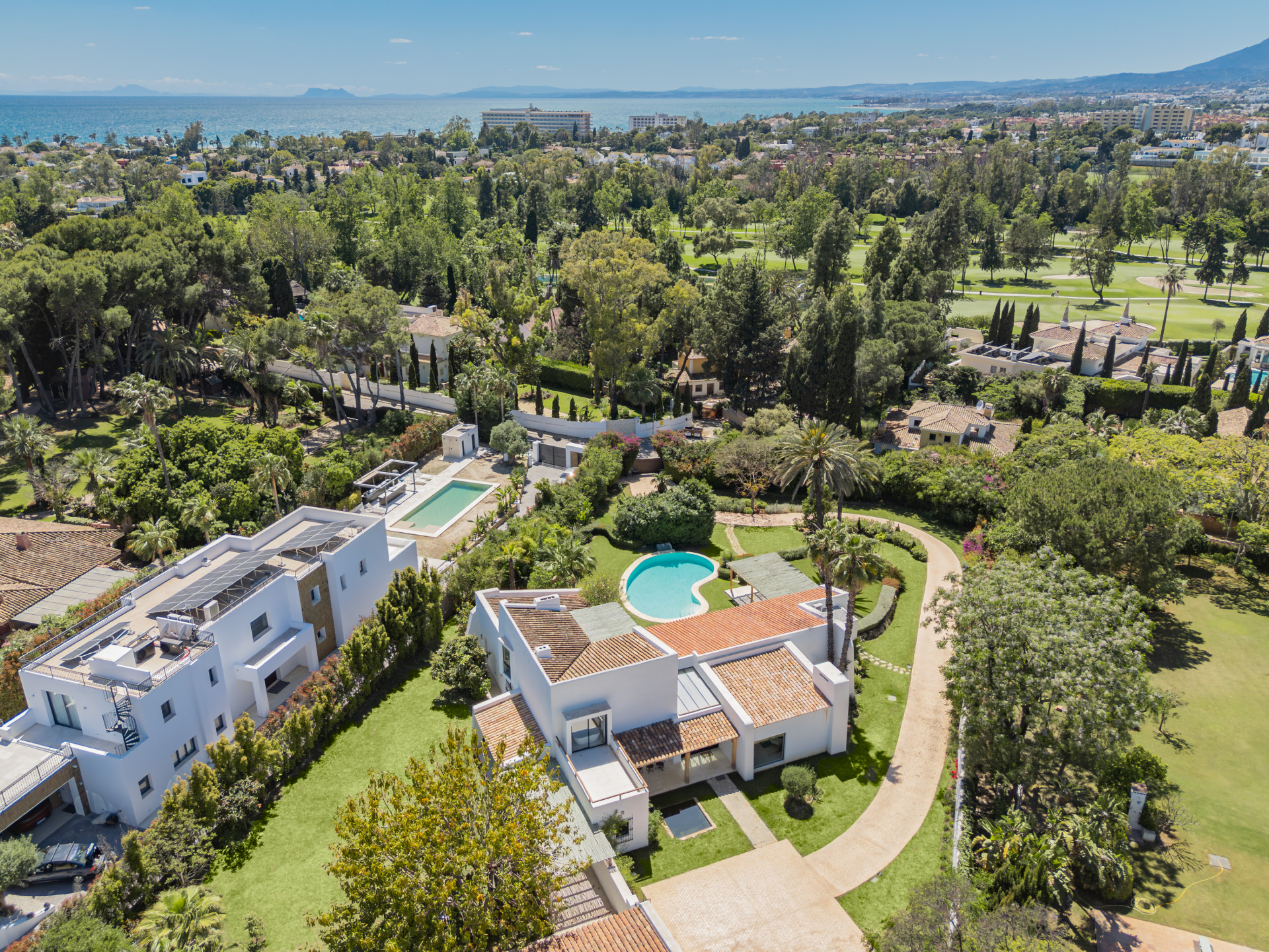  Image of Villa - 7 Bedrooms - 7 Bathrooms for sale in Malaga-San Pedro de Alcantara-Spain, Image 14
