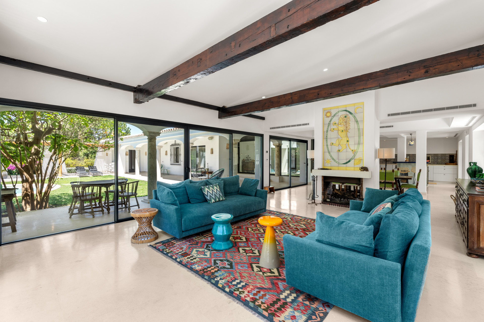Image of Villa - 7 Bedrooms - 7 Bathrooms for Sale in Malaga-San Pedro de Alcantara-Spain, Image 5