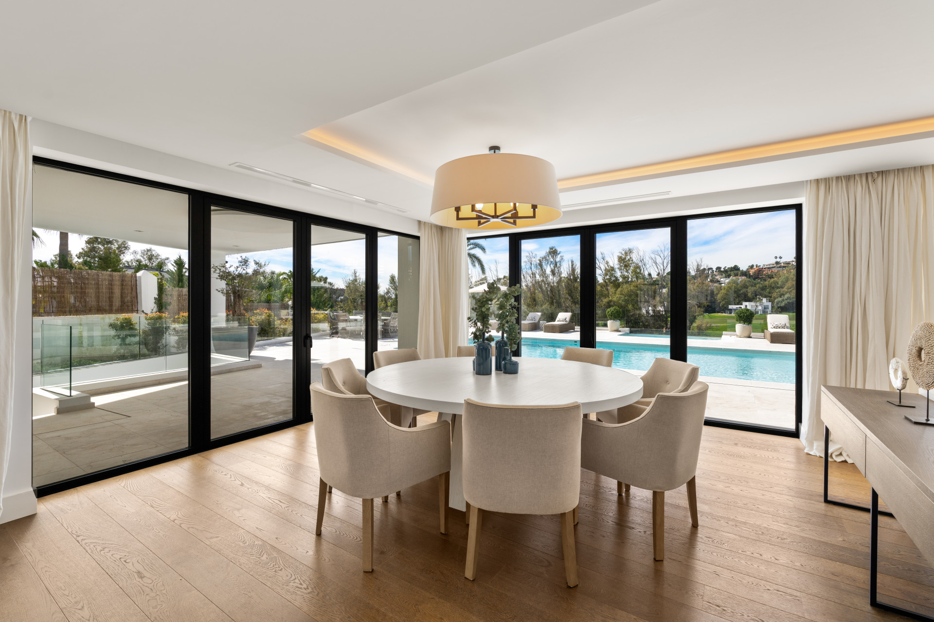 Image of Villa - 7 Bedrooms - 7 Bathrooms for Sale in Malaga-Marbella-Spain, Image 3