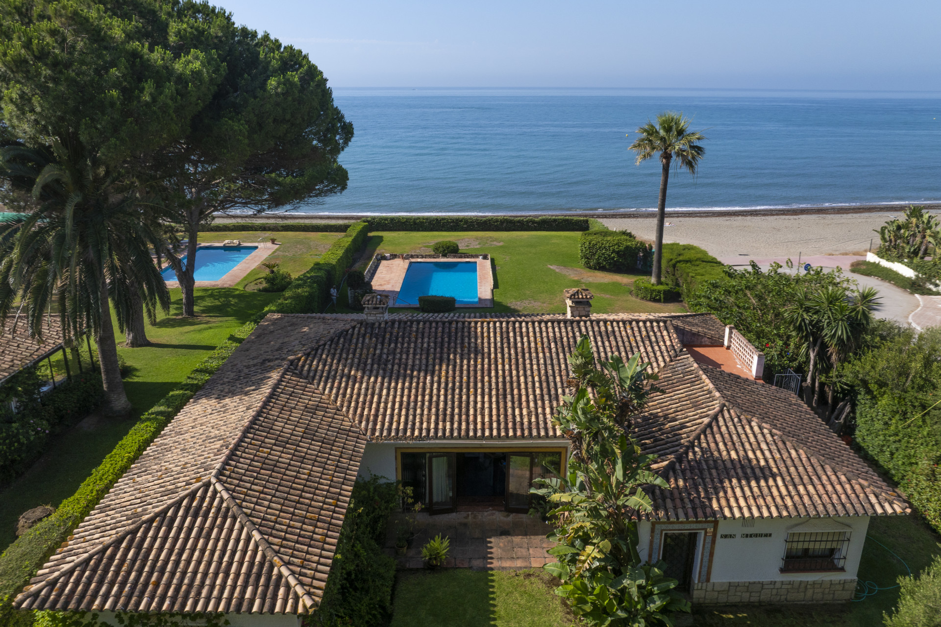  Image of Villa - 5 Bedrooms - 3 Bathrooms for sale in Malaga-Estepona-Spain, Image 7