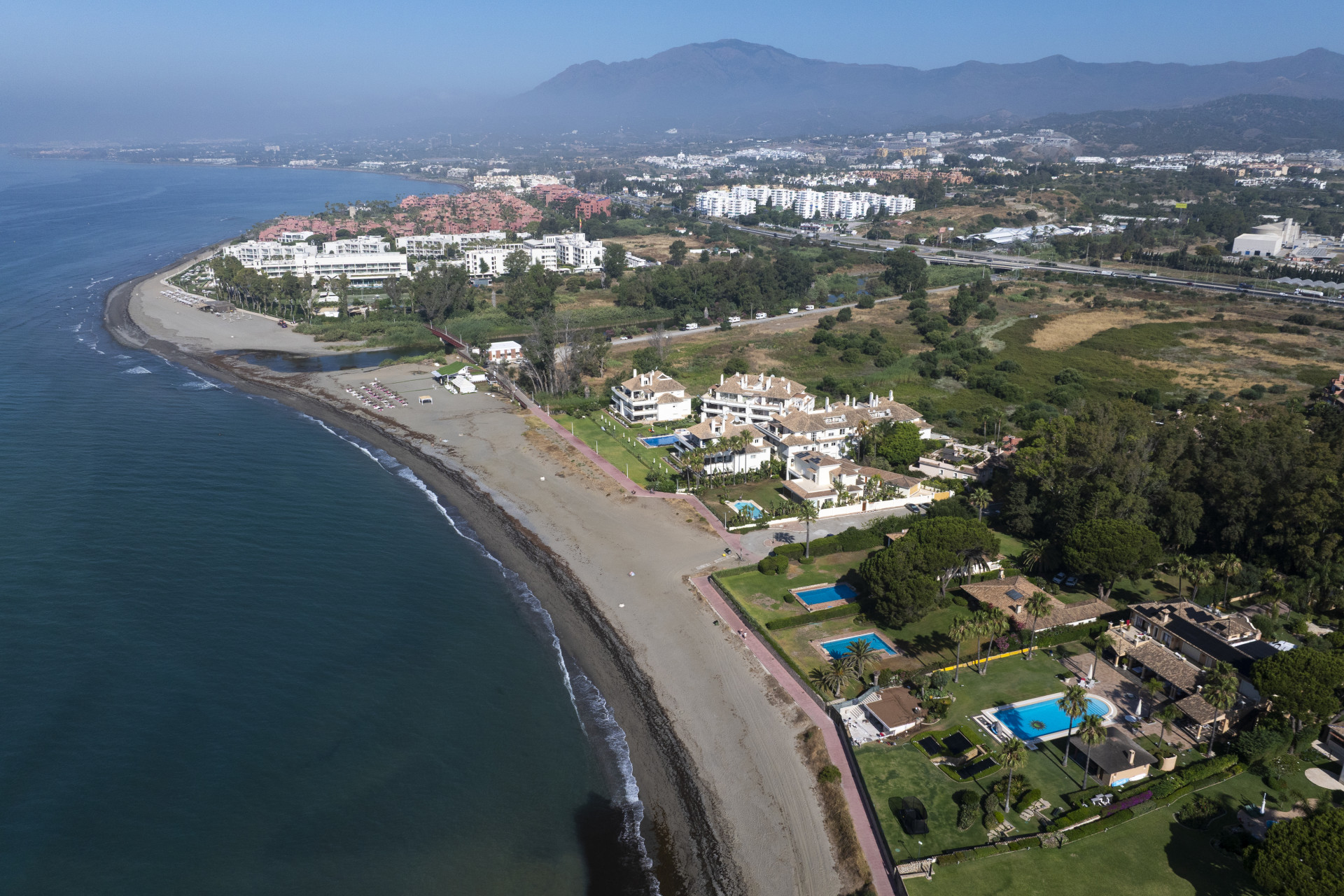  Image of Villa - 5 Bedrooms - 3 Bathrooms for sale in Malaga-Estepona-Spain, Image 20