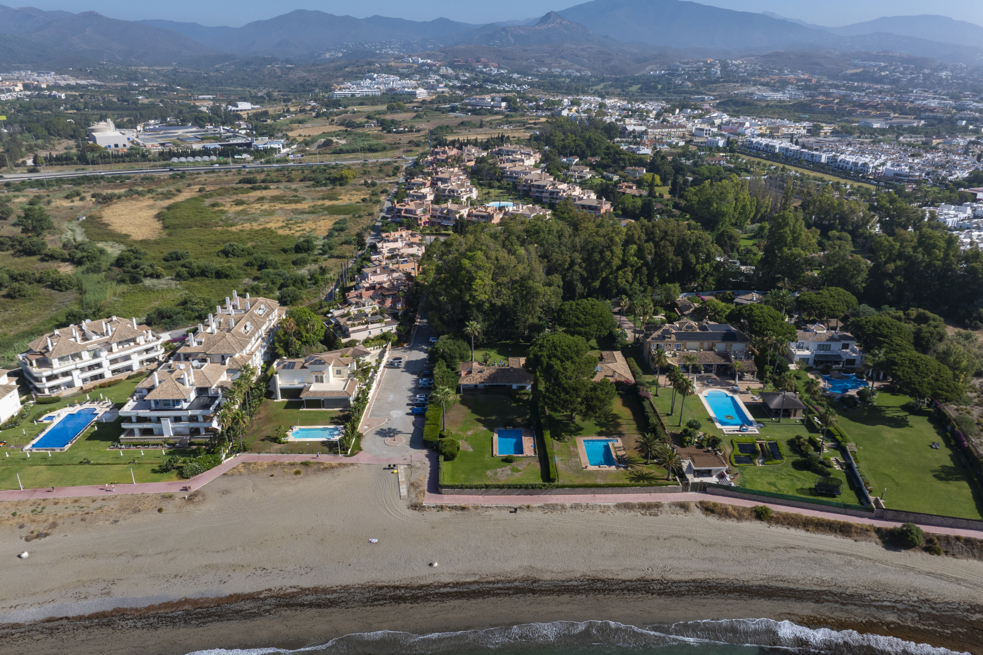  Image of Villa - 5 Bedrooms - 3 Bathrooms for sale in Malaga-Estepona-Spain, Image 15