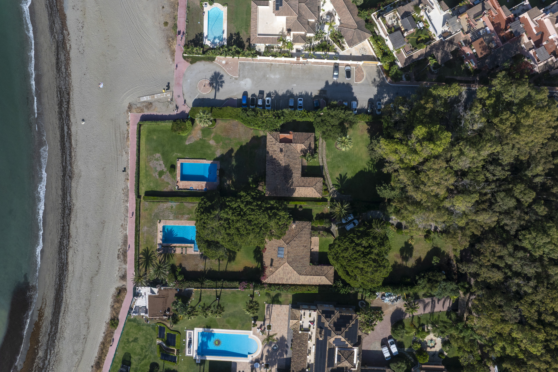  Image of Villa - 5 Bedrooms - 3 Bathrooms for sale in Malaga-Estepona-Spain, Image 17
