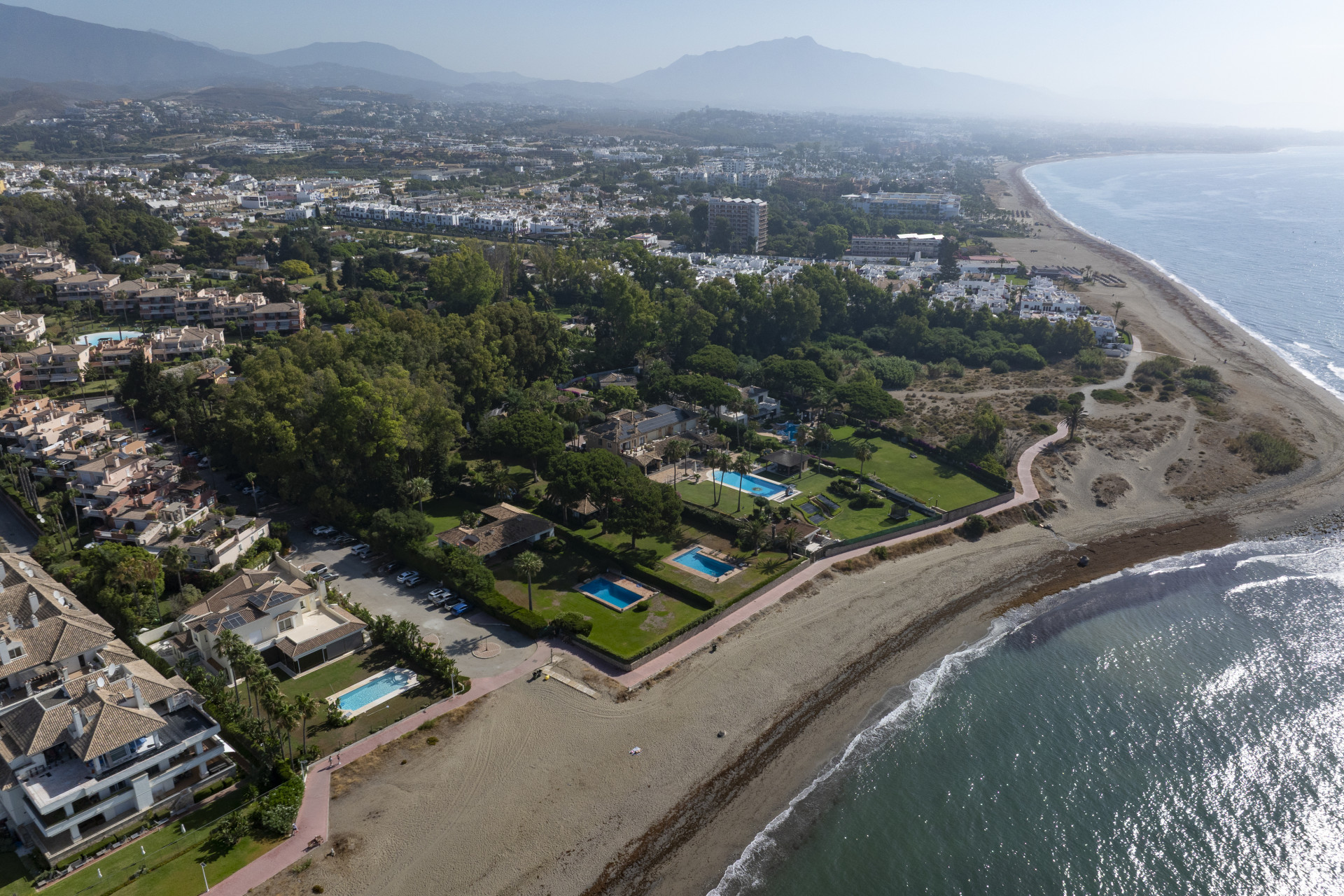  Image of Villa - 5 Bedrooms - 3 Bathrooms for sale in Malaga-Estepona-Spain, Image 18