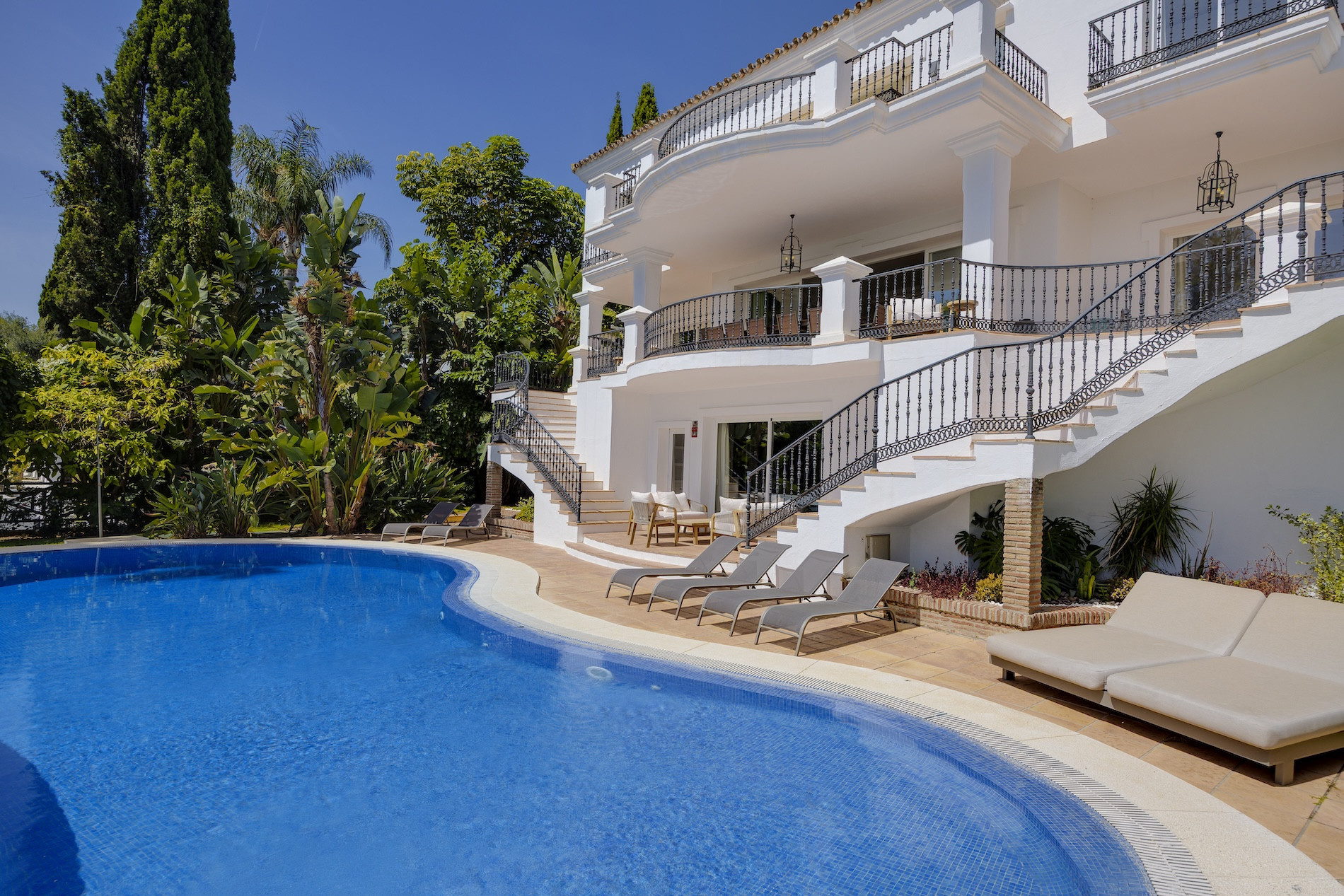  Image of Villa - 8 Bedrooms - 6 Bathrooms for sale in Malaga-Benahavis-Spain, Image 38