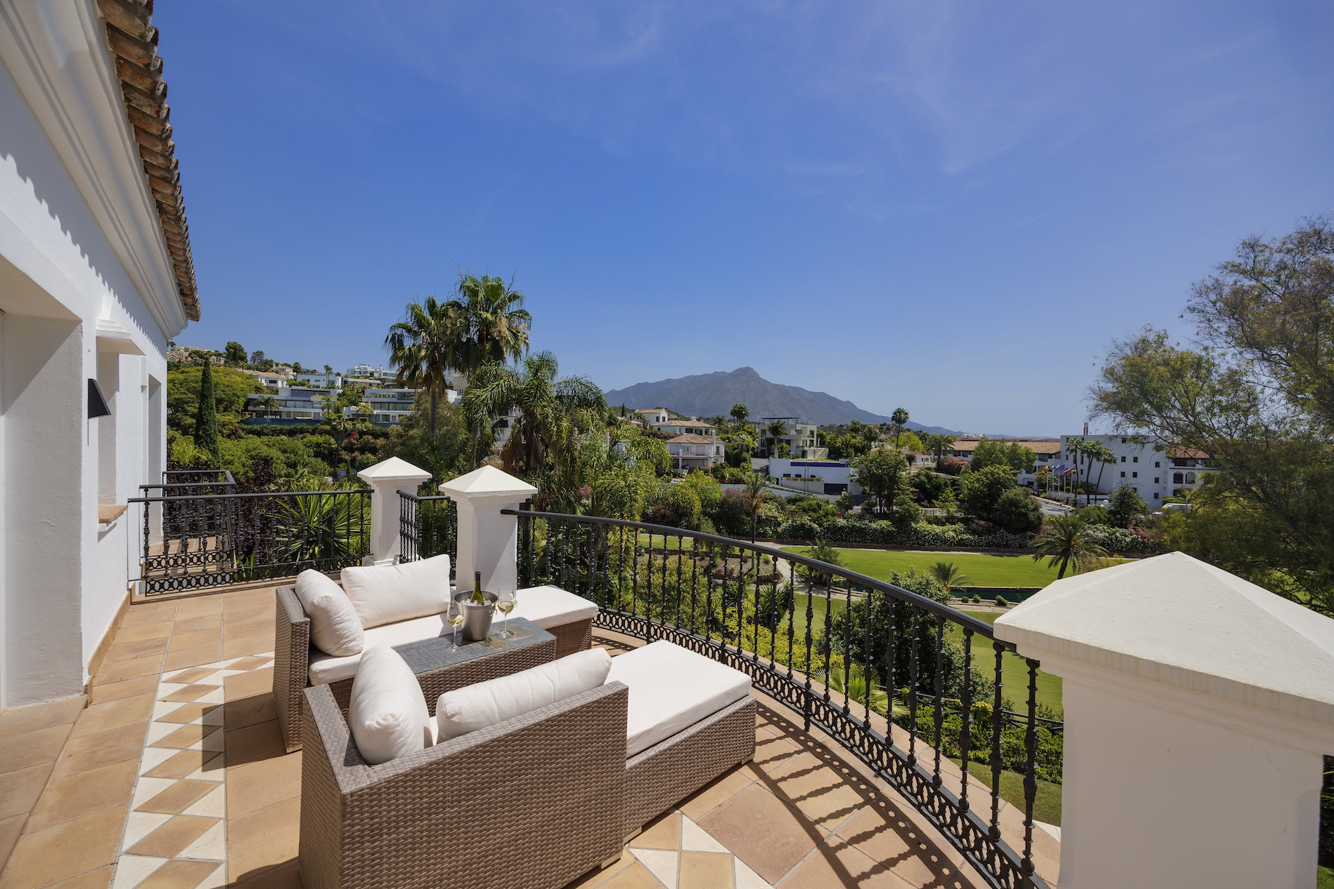 Image of Villa - 8 Bedrooms - 6 Bathrooms for Sale in Malaga-Benahavis-Spain, Image 4