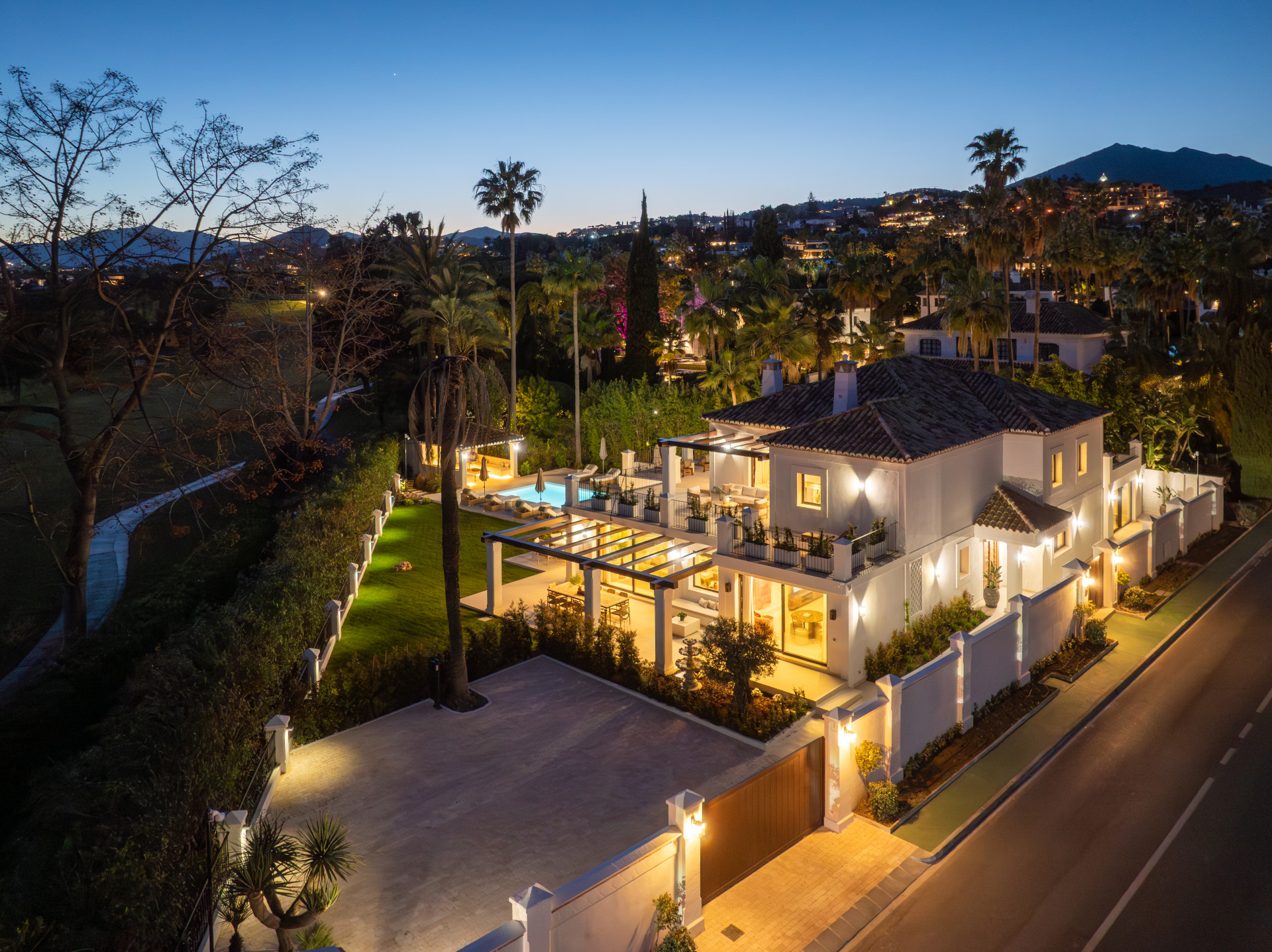  Image of Villa - 5 Bedrooms - 5 Bathrooms for sale in Malaga-Marbella-Spain, Image 59