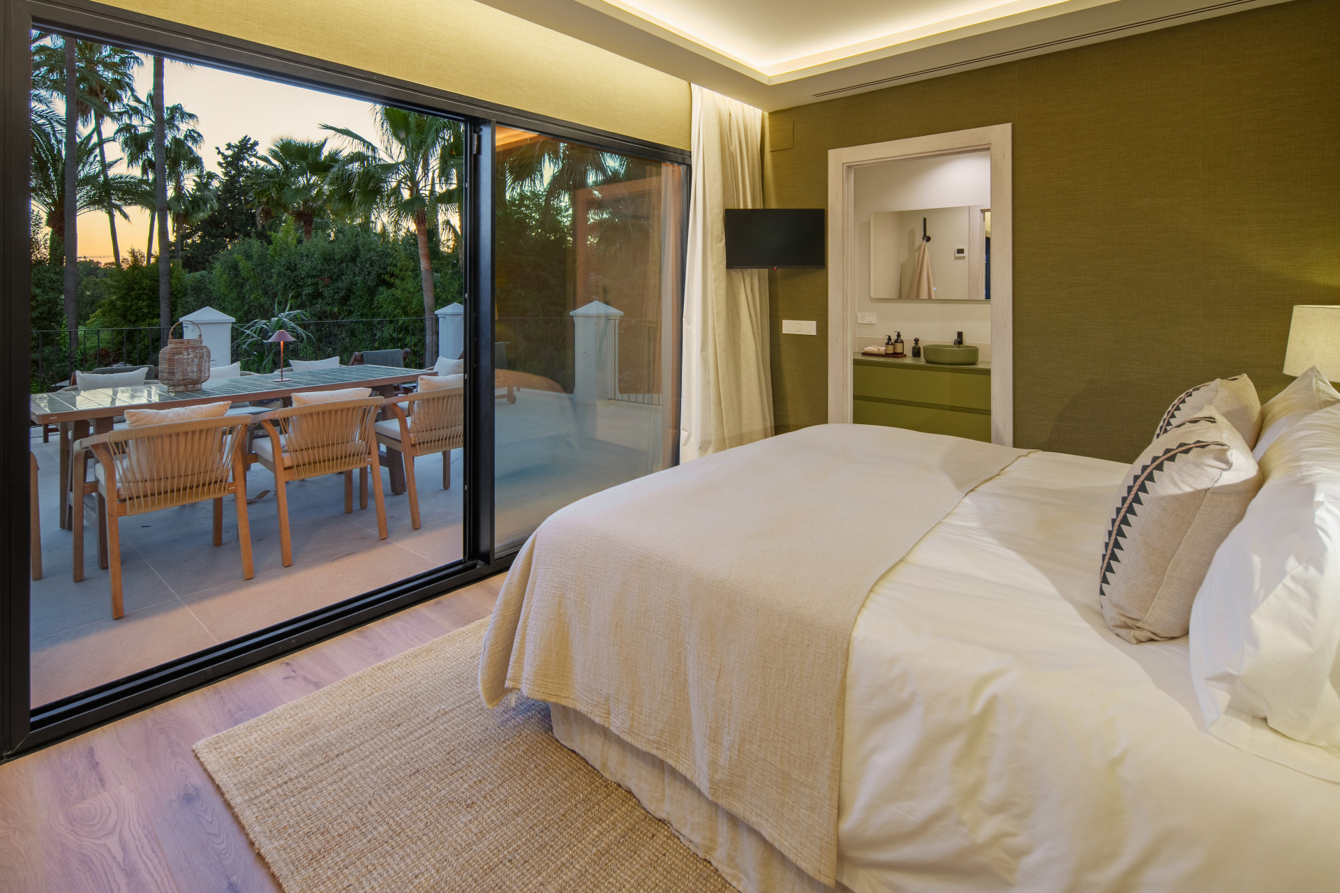  Image of Villa - 5 Bedrooms - 5 Bathrooms for sale in Malaga-Marbella-Spain, Image 41
