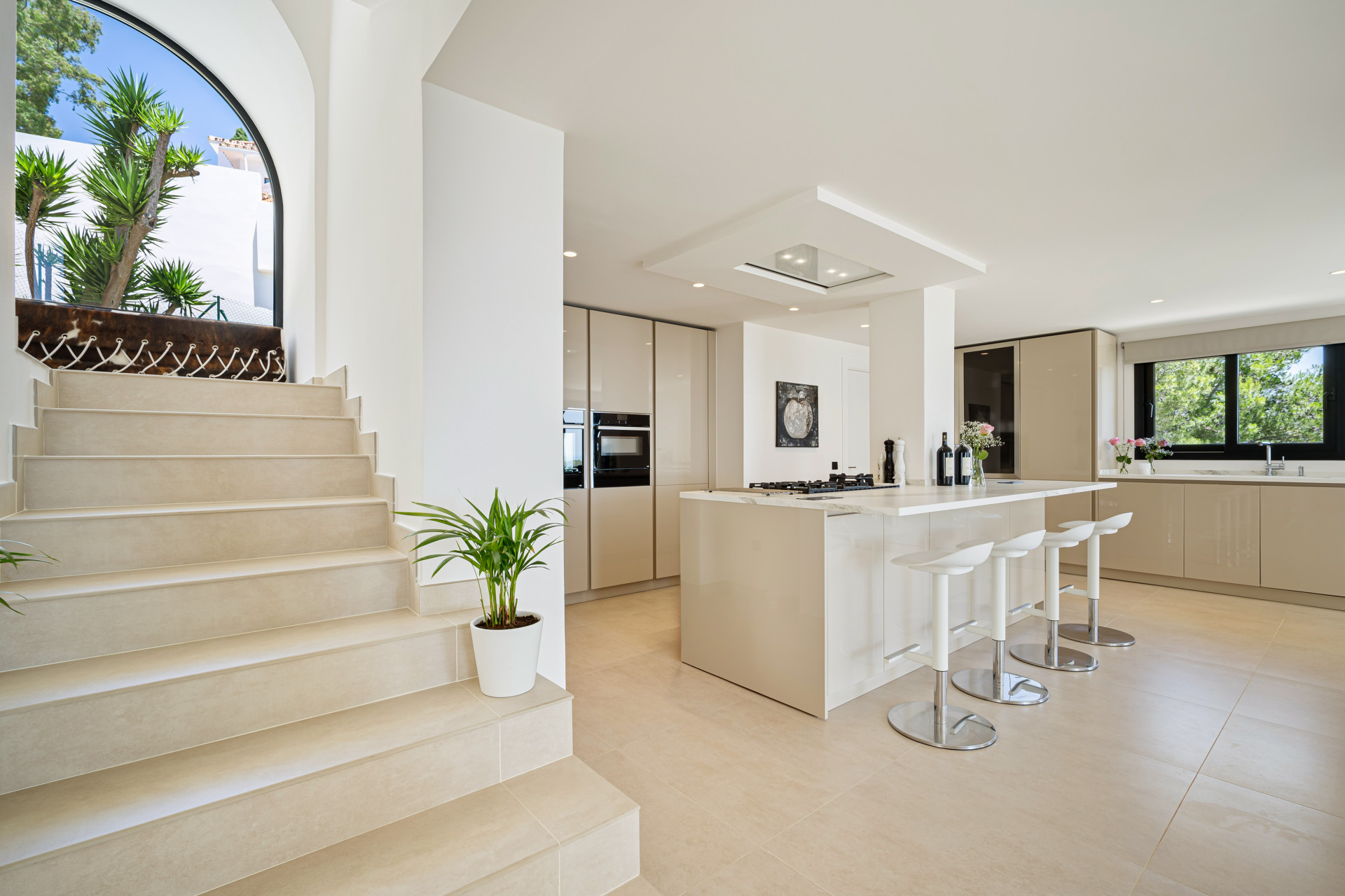  Image of Villa - 5 Bedrooms - 5 Bathrooms for sale in Malaga-Marbella-Spain, Image 10