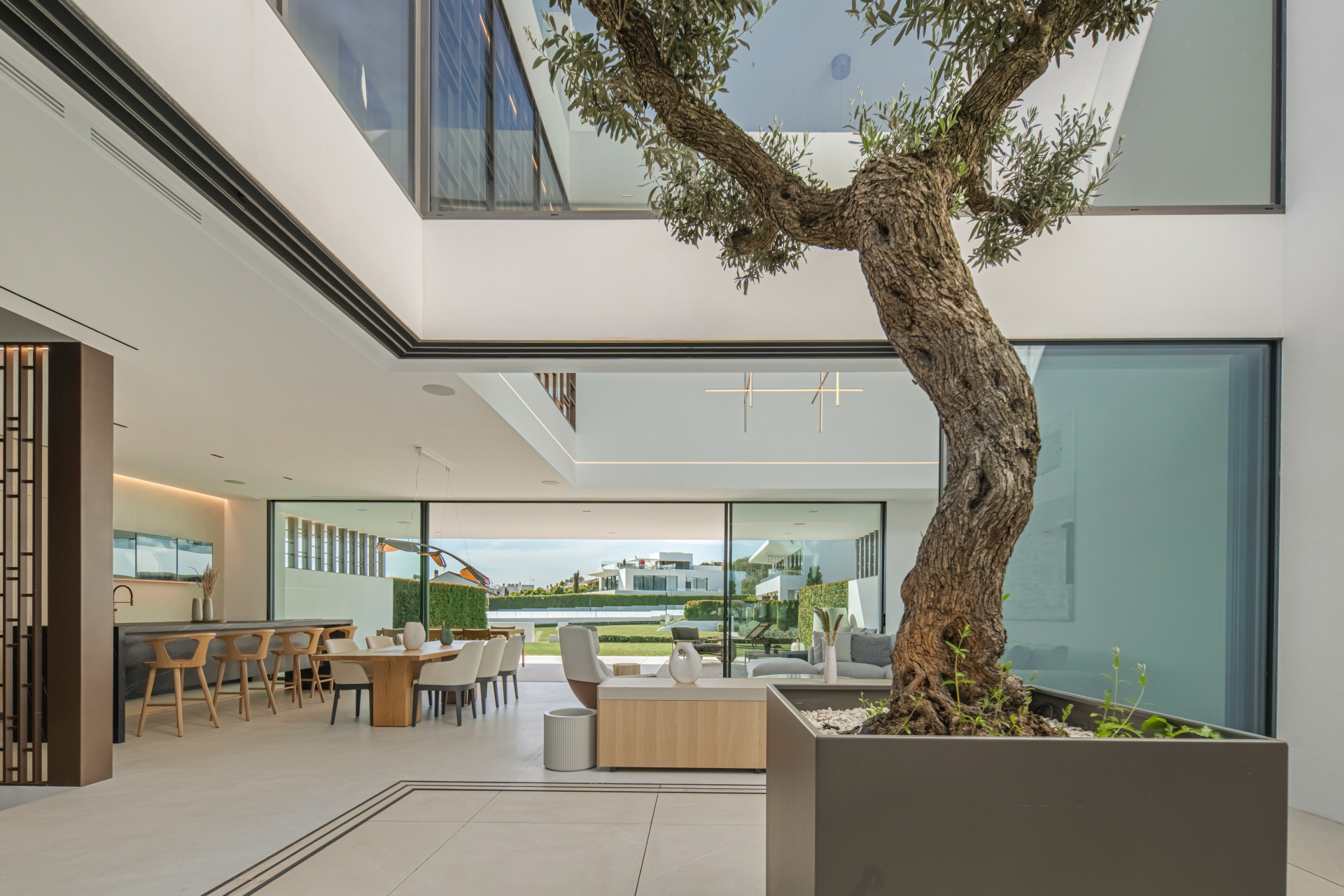  Image of Semi Detached Villa - 3 Bedrooms - 4 Bathrooms for sale in Malaga-Marbella-Spain, Image 18