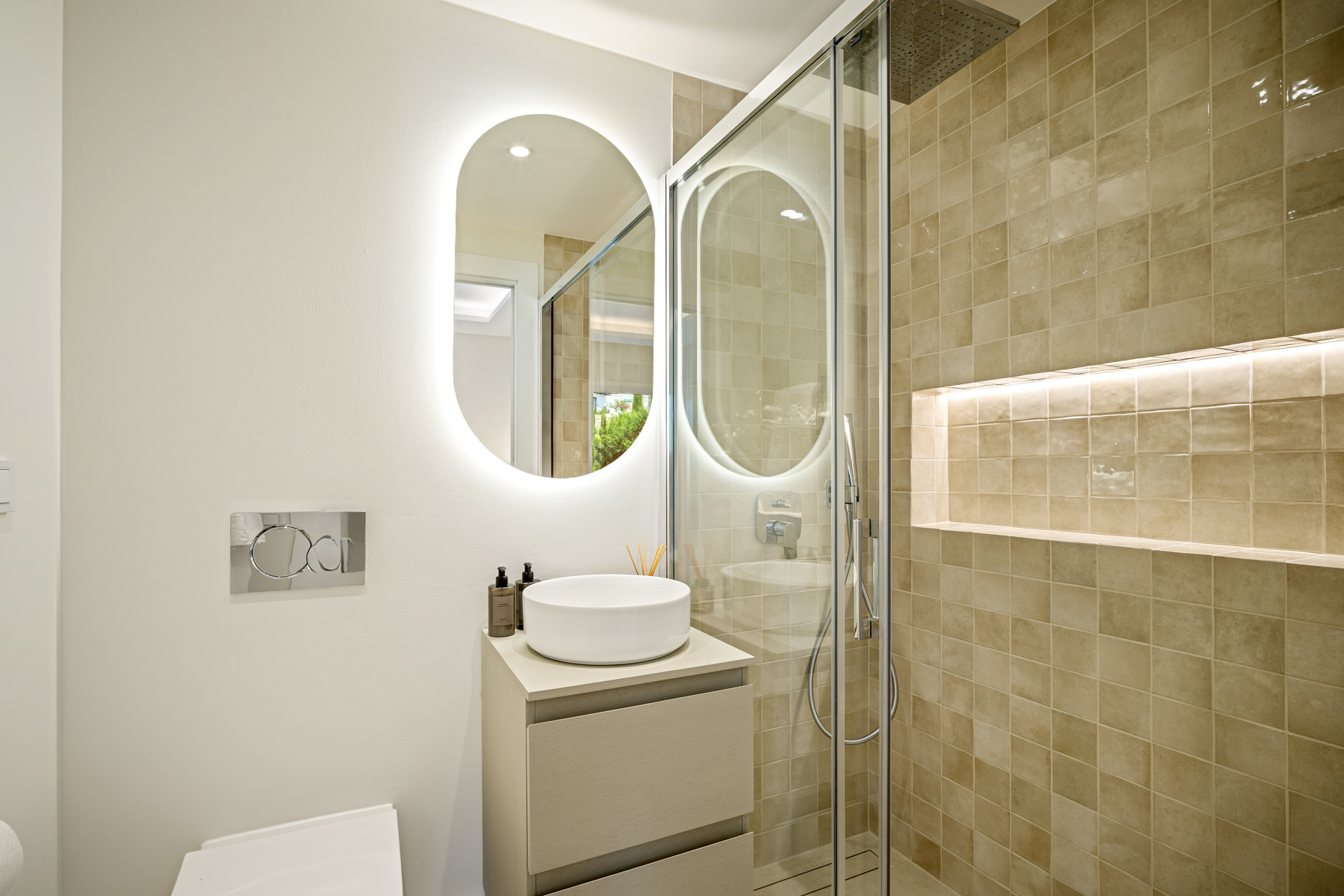  Image of Town House - 4 Bedrooms - 4 Bathrooms for sale in Malaga-Benahavis-Spain, Image 28