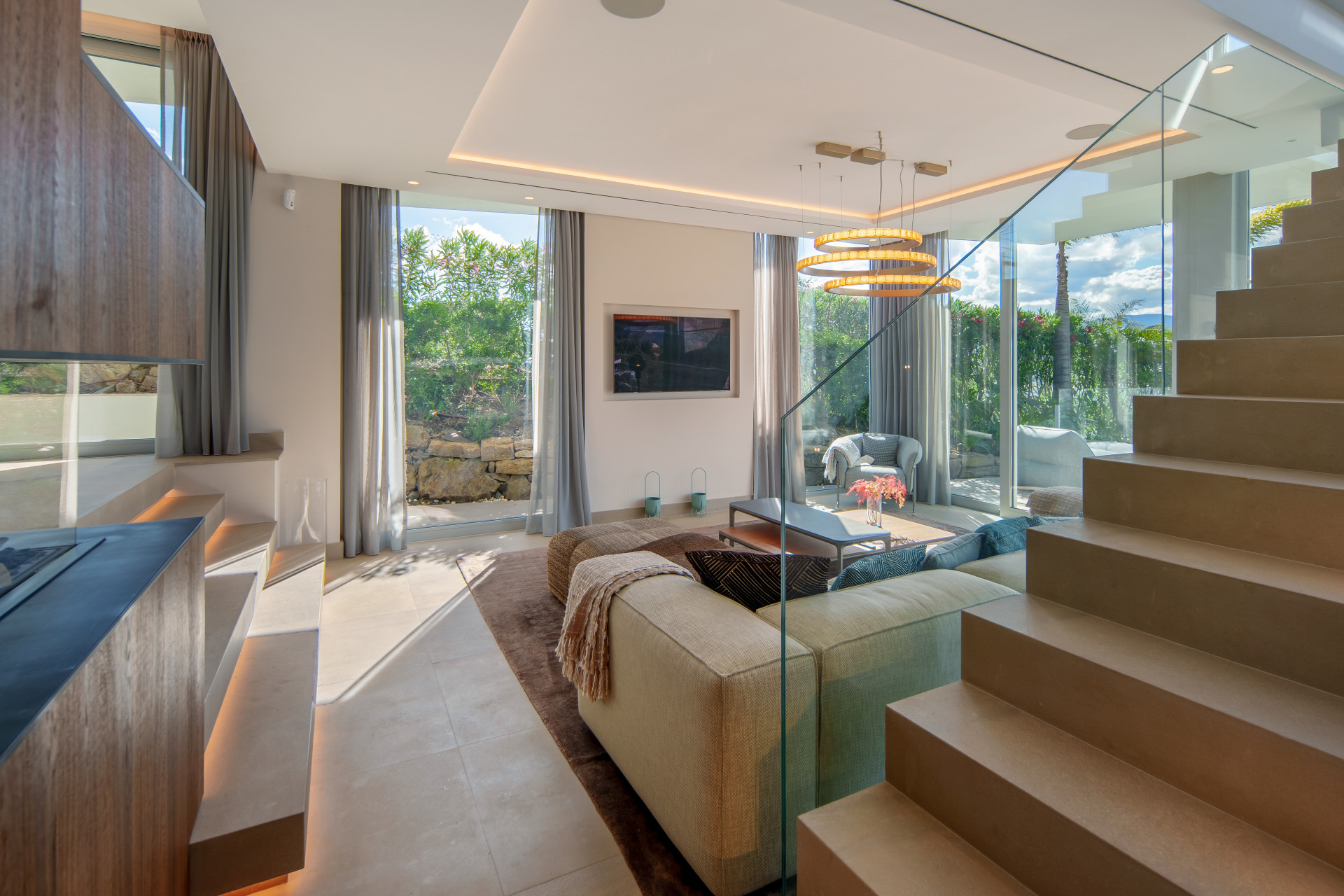  Image of Villa - 4 Bedrooms - 4 Bathrooms for sale in Malaga-Marbella-Spain, Image 11