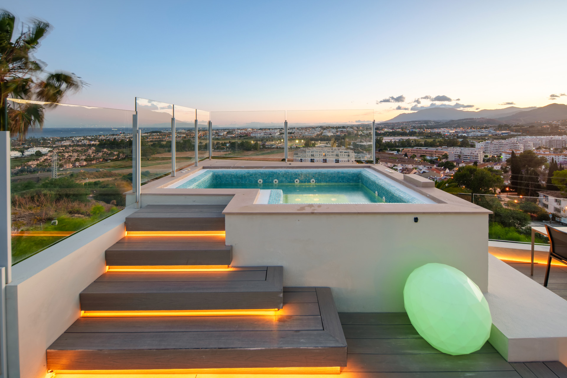 Image of Villa - 4 Bedrooms - 4 Bathrooms for Sale in Malaga-Marbella-Spain, Image 3
