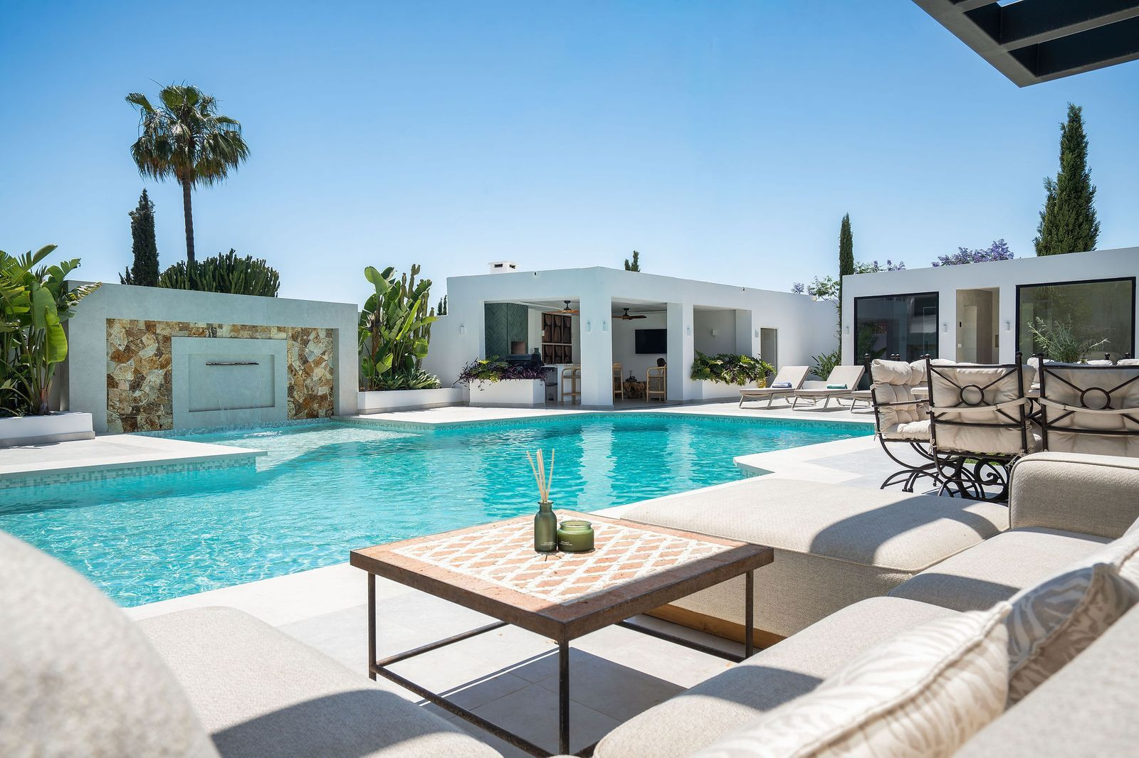  Image of Villa - 6 Bedrooms - 6 Bathrooms for sale in Malaga-Estepona-Spain, Image 26