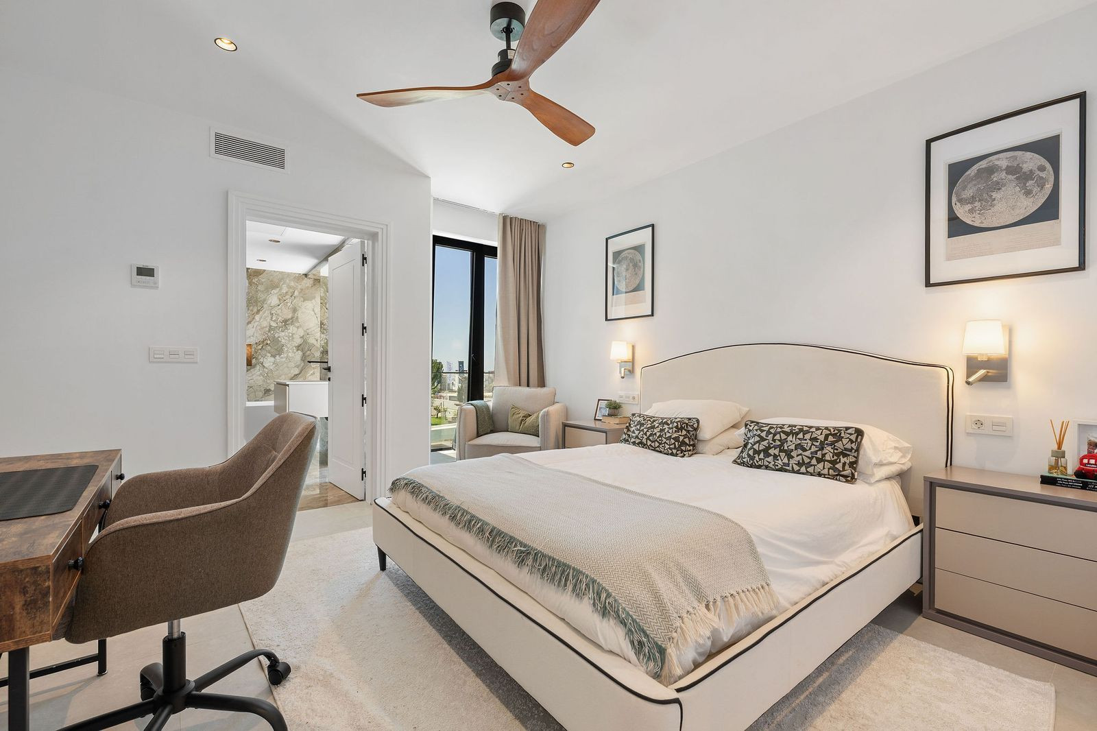  Image of Villa - 6 Bedrooms - 6 Bathrooms for sale in Malaga-Estepona-Spain, Image 16