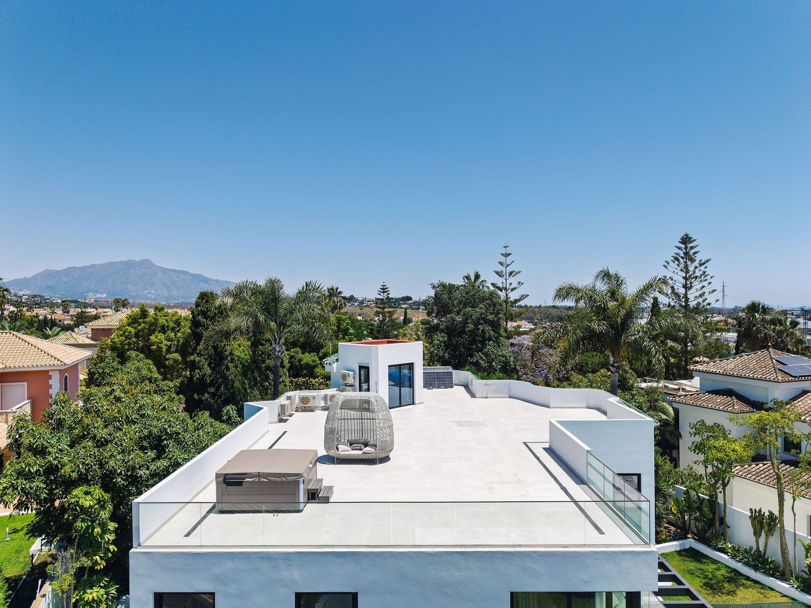  Image of Villa - 6 Bedrooms - 6 Bathrooms for sale in Malaga-Estepona-Spain, Image 39