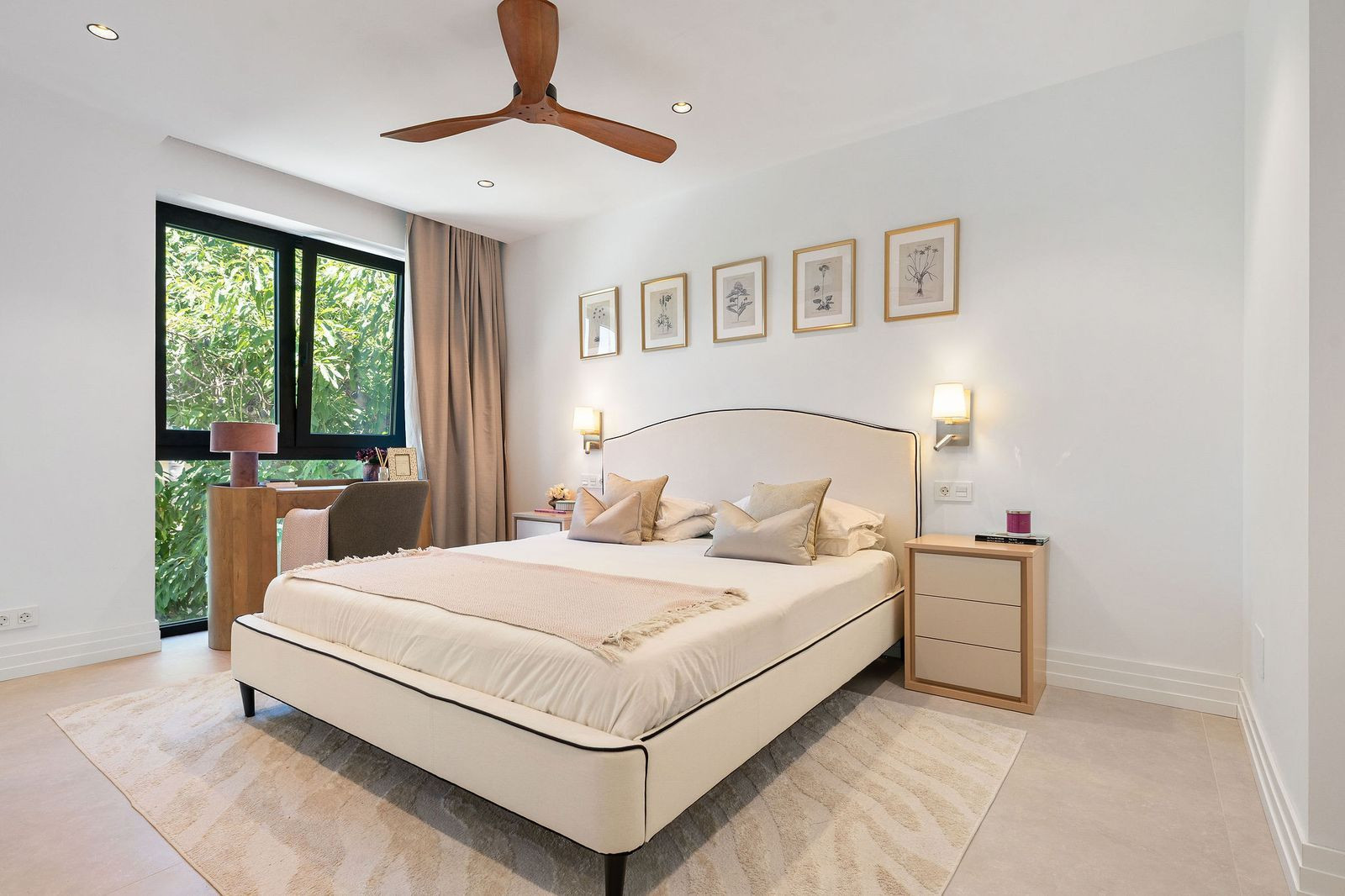  Image of Villa - 6 Bedrooms - 6 Bathrooms for sale in Malaga-Estepona-Spain, Image 17