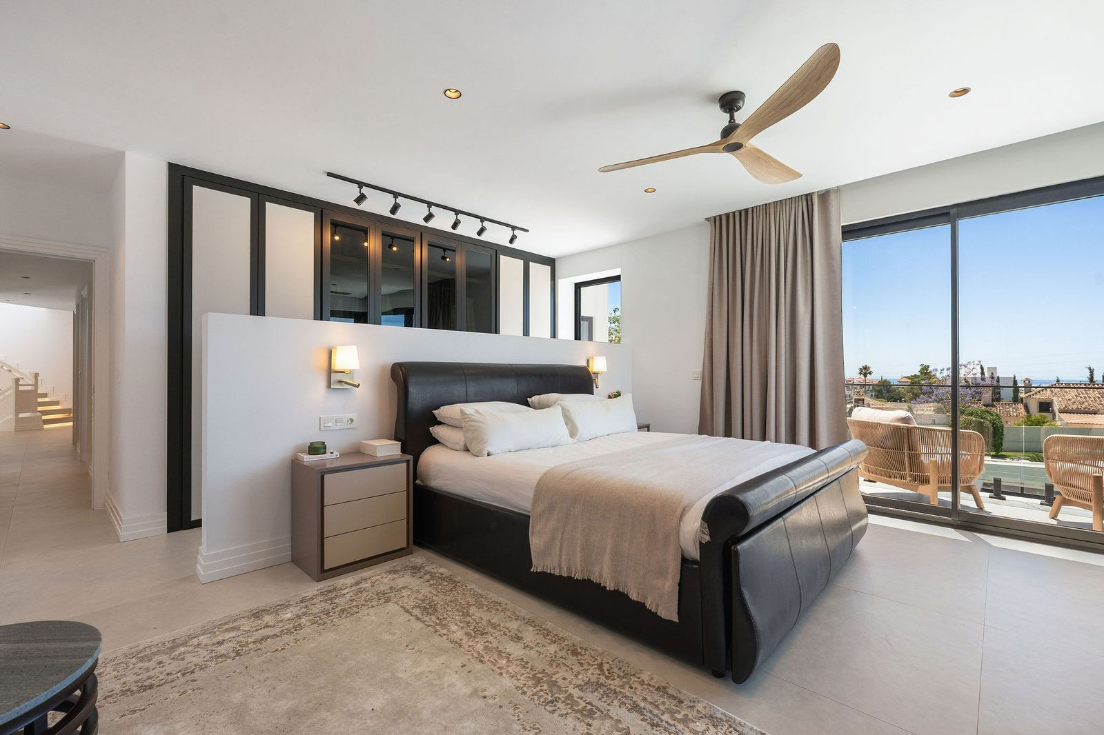  Image of Villa - 6 Bedrooms - 6 Bathrooms for sale in Malaga-Estepona-Spain, Image 20