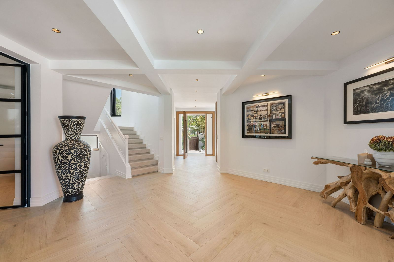  Image of Villa - 6 Bedrooms - 6 Bathrooms for sale in Malaga-Estepona-Spain, Image 15