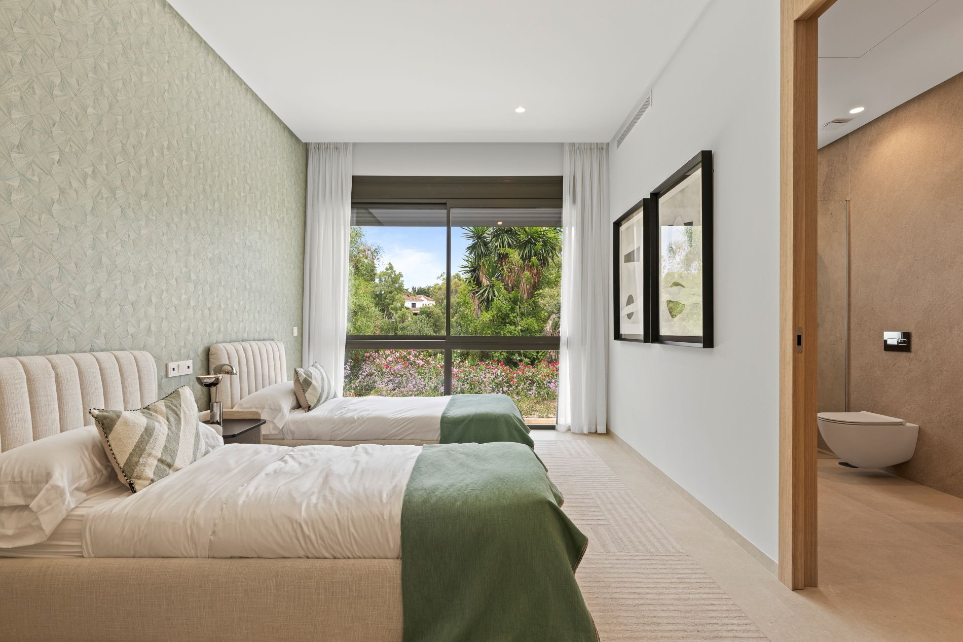  Image of Villa - 6 Bedrooms - 6 Bathrooms for sale in Malaga-Benahavis-Spain, Image 30