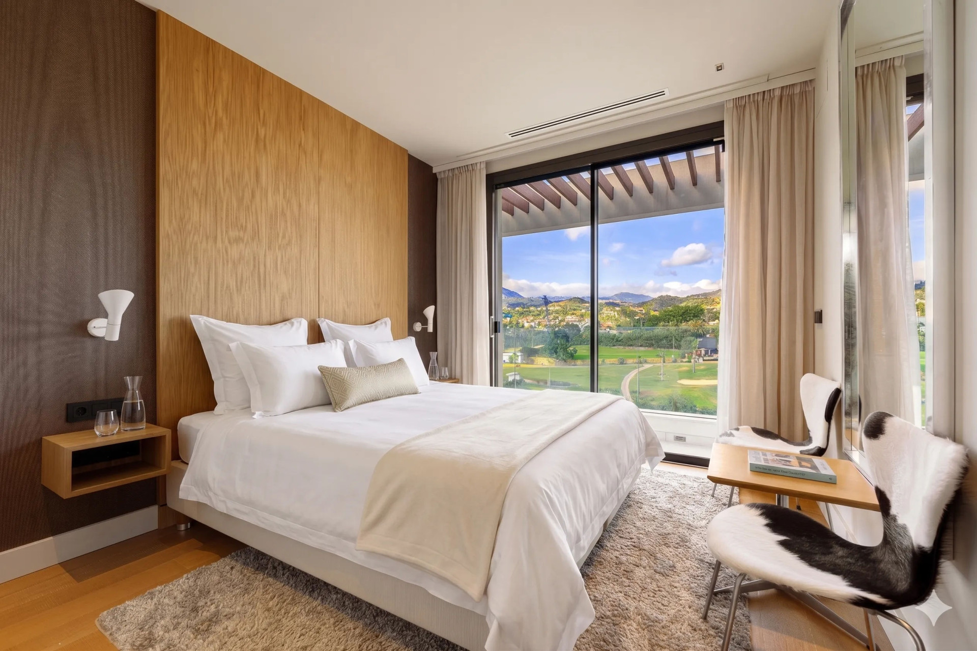 Image of Villa - 7 Bedrooms - 6 Bathrooms for sale in Malaga-Marbella-Spain, Image 9
