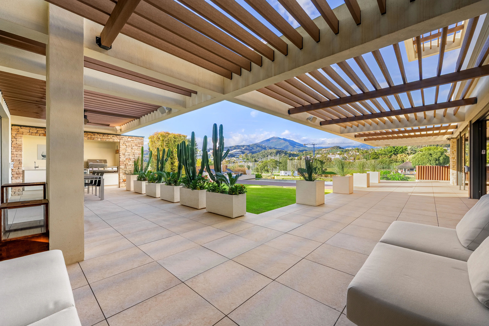  Image of Villa - 7 Bedrooms - 6 Bathrooms for sale in Malaga-Marbella-Spain, Image 17