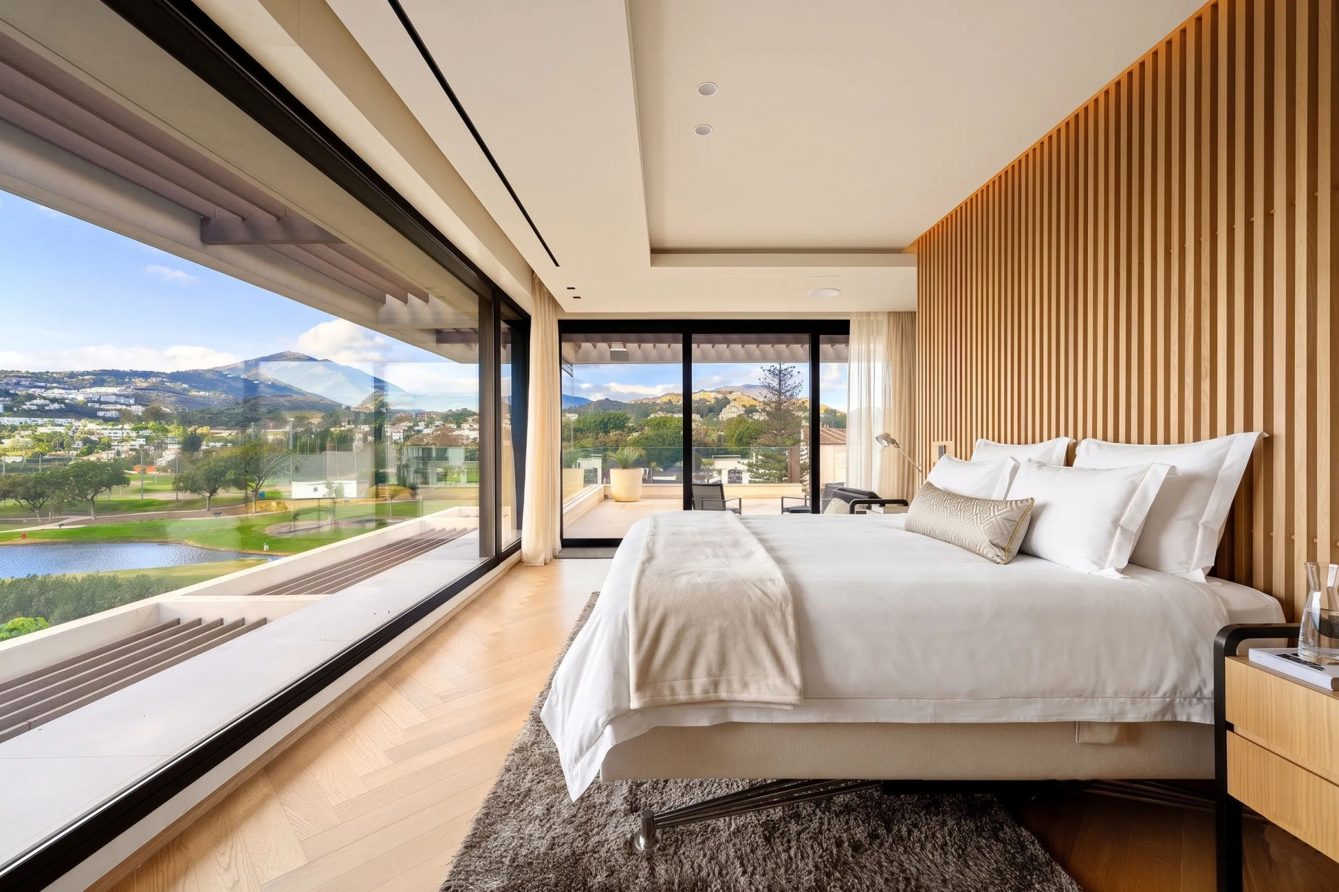  Image of Villa - 7 Bedrooms - 6 Bathrooms for sale in Malaga-Marbella-Spain, Image 10