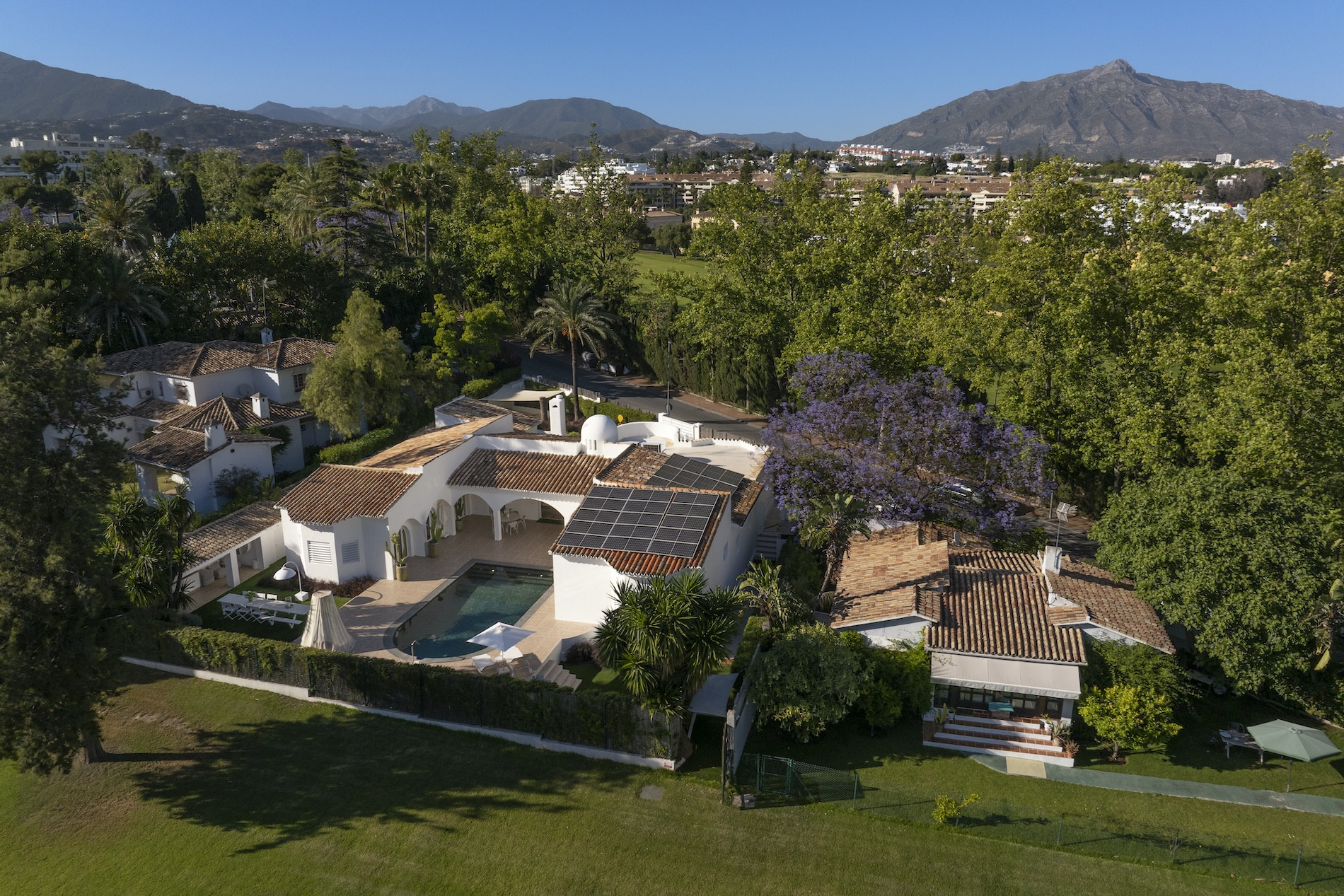  Image of Villa - 5 Bedrooms - 4 Bathrooms for sale in Malaga-San Pedro de Alcantara-Spain, Image 58